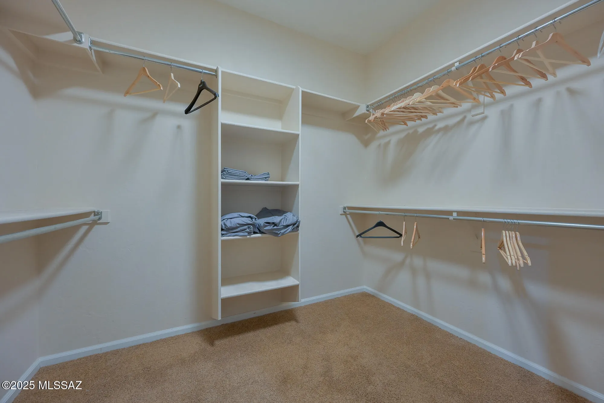 Property Slideshow image 16 of 35 | 65200 e rocky mesa dr, Saddlebrooke, AZ, 85739