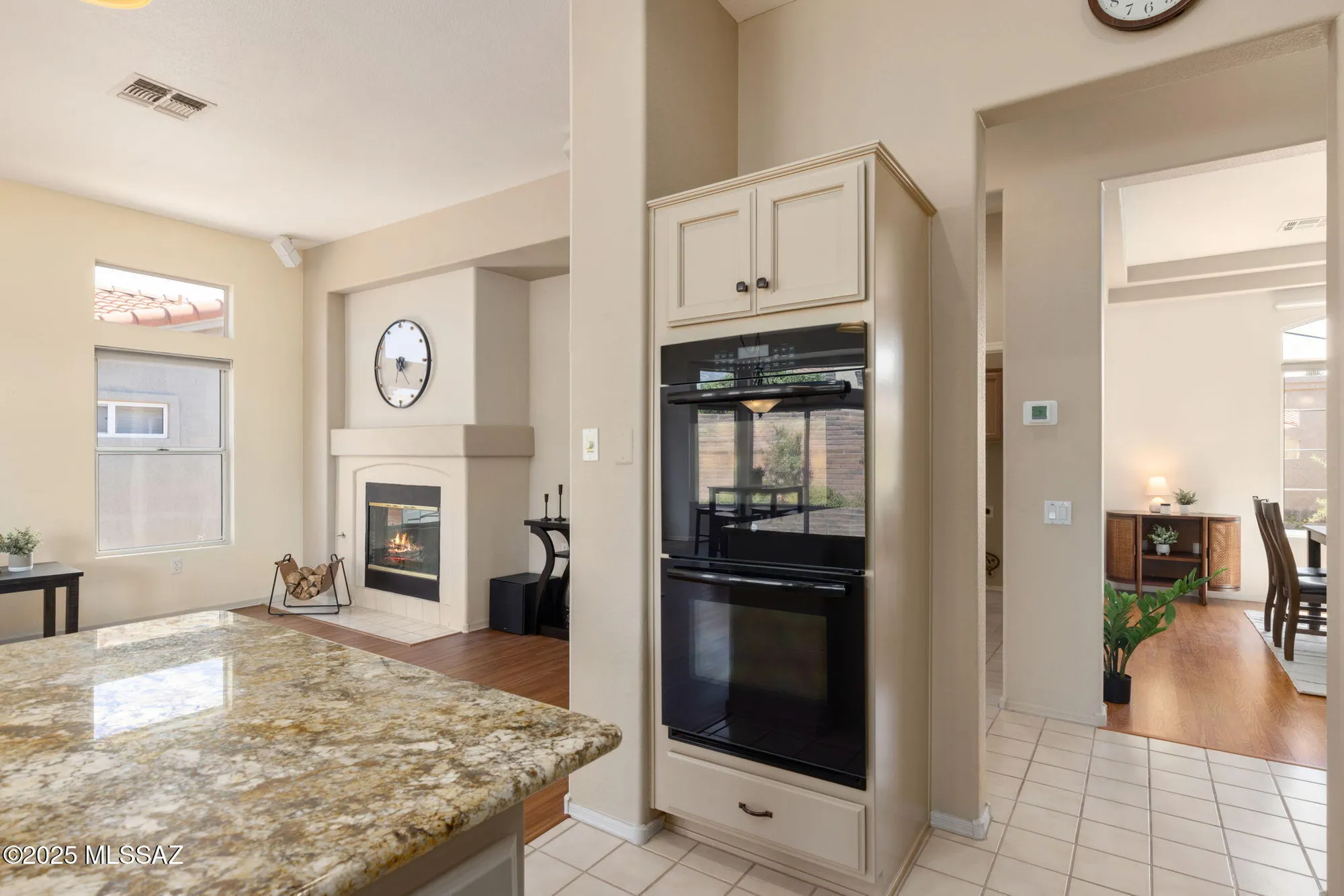 Property Slideshow image 19 of 49 | 2023 e bighorn mountain dr, Oro Valley, AZ, 85755