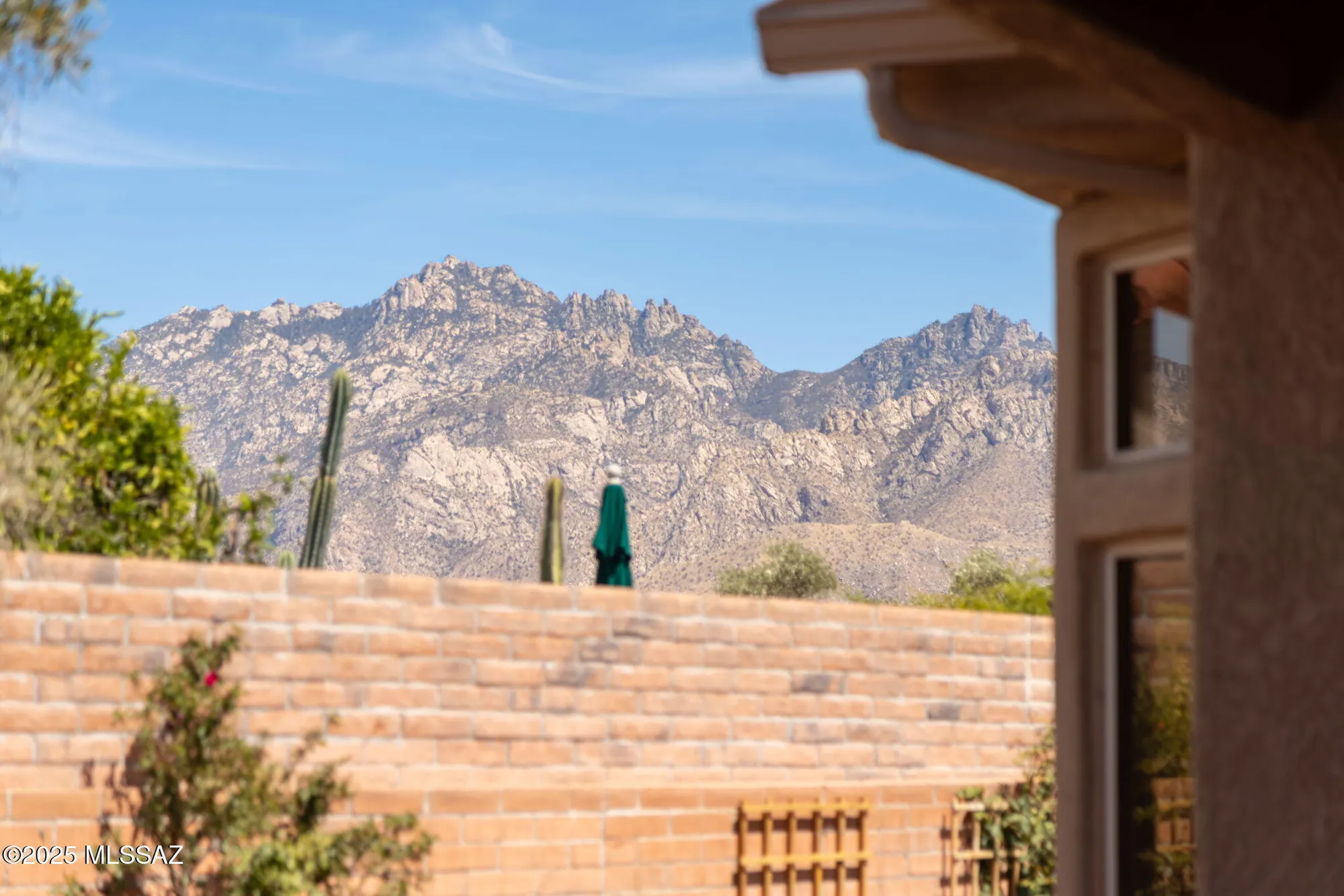 Property Slideshow image 37 of 49 | 2023 e bighorn mountain dr, Oro Valley, AZ, 85755
