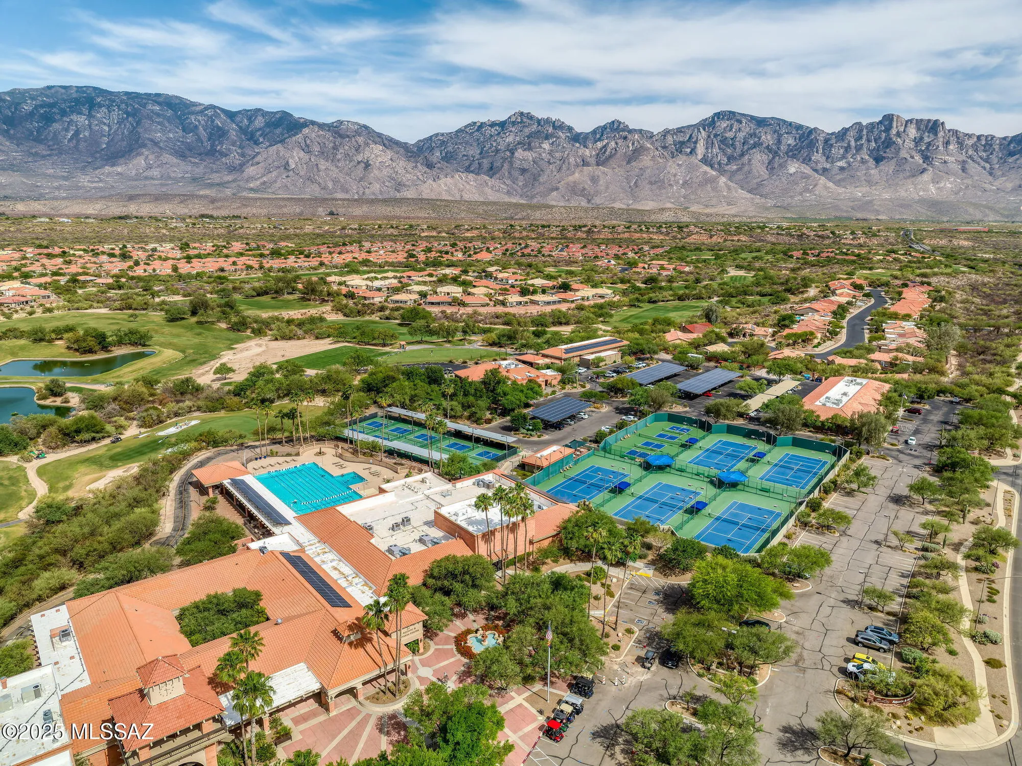 Property Slideshow image 45 of 49 | 2023 e bighorn mountain dr, Oro Valley, AZ, 85755