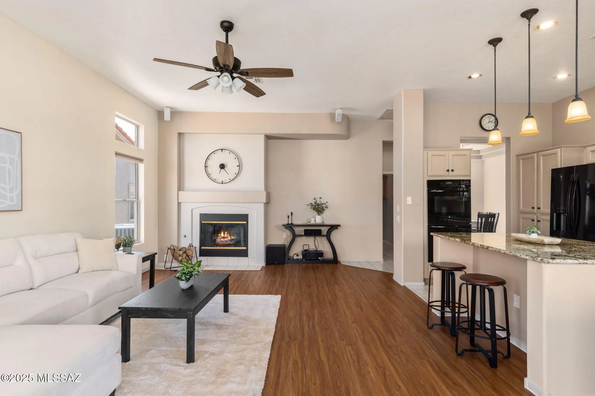 Property Slideshow image 15 of 49 | 2023 e bighorn mountain dr, Oro Valley, AZ, 85755