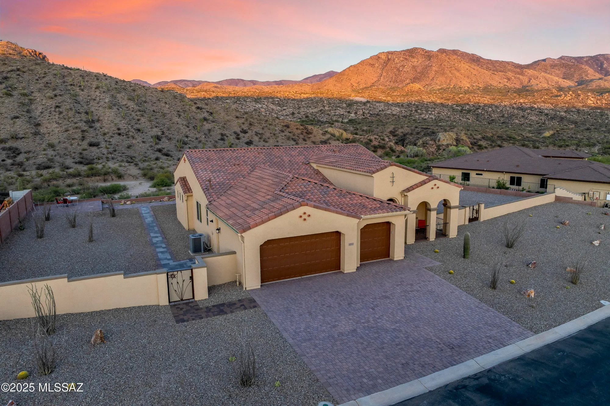 Property Slideshow image 1 of 50 | 35185 s palisade pl, Tucson, AZ, 85739