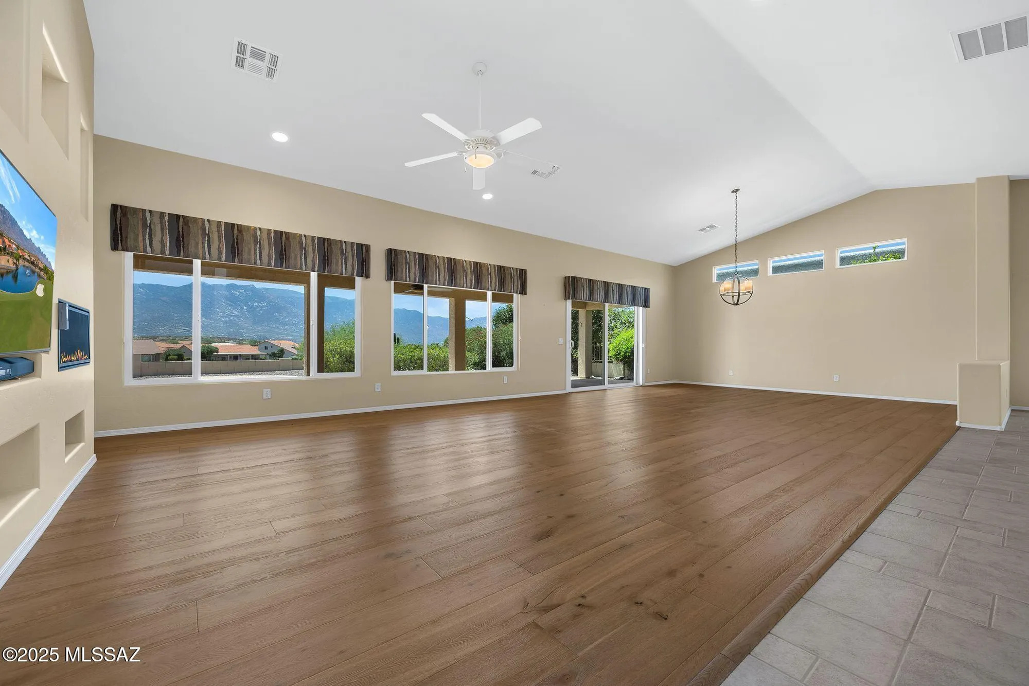 Property Slideshow image 7 of 50 | 37889 s skyline dr, Tucson, AZ, 85739