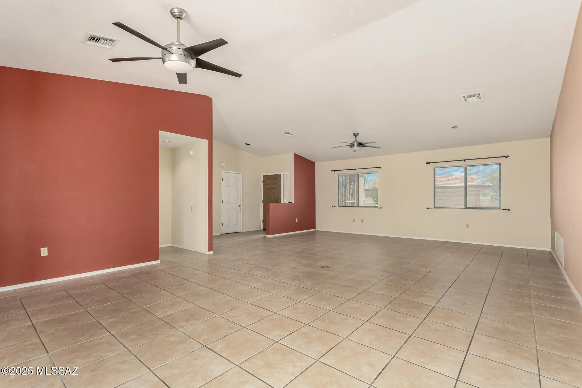 Property Slideshow image 6 of 30 | 4792 s meadow ridge dr, Green Valley, AZ, 85622