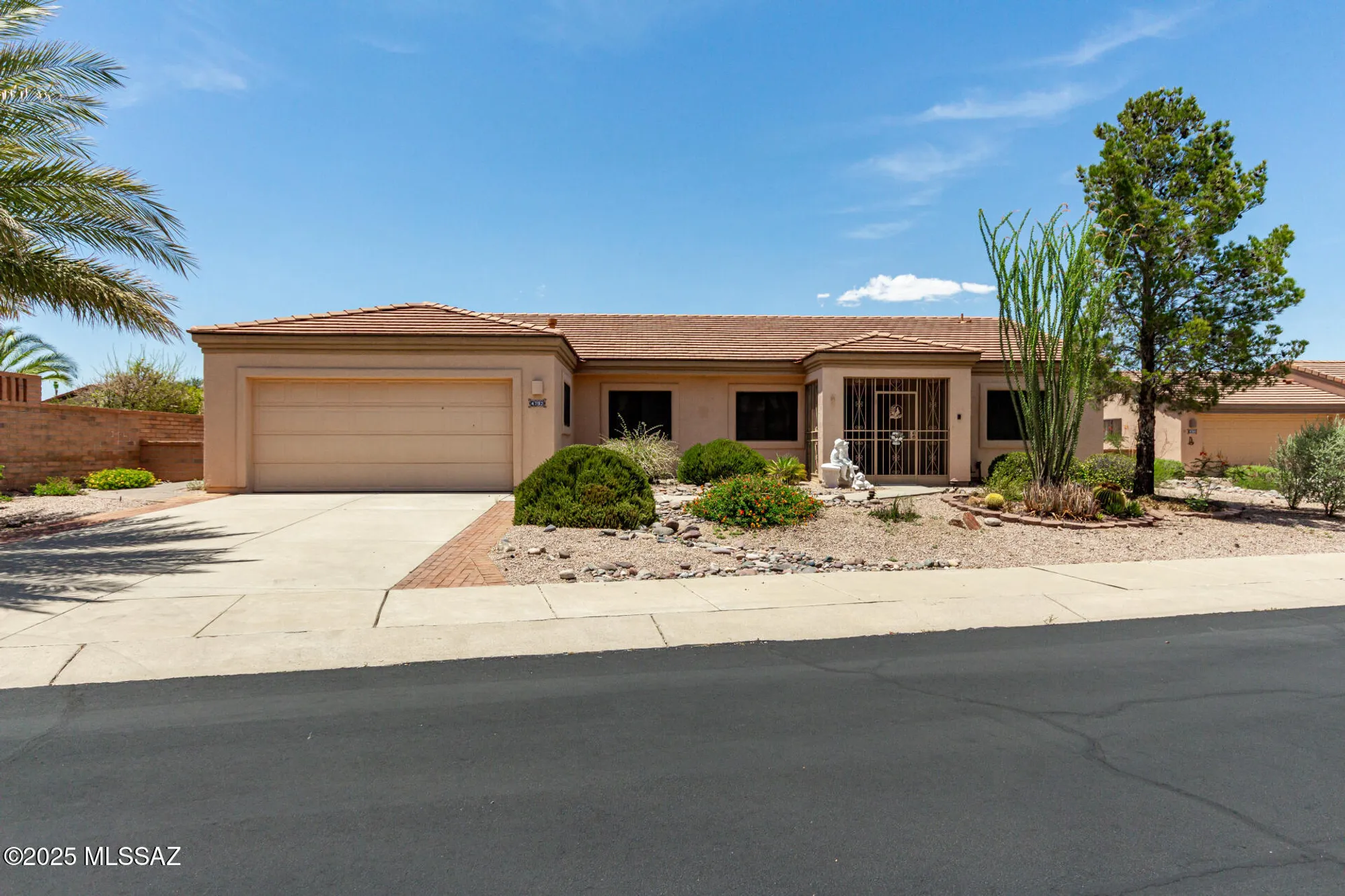 Property Slideshow image 29 of 30 | 4792 s meadow ridge dr, Green Valley, AZ, 85622