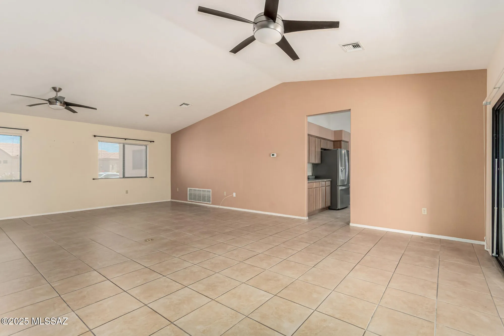 Property Slideshow image 8 of 30 | 4792 s meadow ridge dr, Green Valley, AZ, 85622