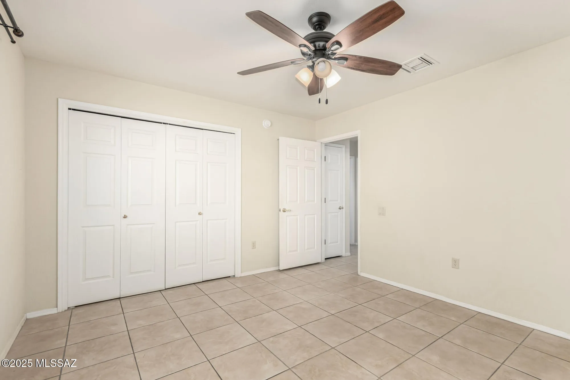 Property Slideshow image 17 of 30 | 4792 s meadow ridge dr, Green Valley, AZ, 85622