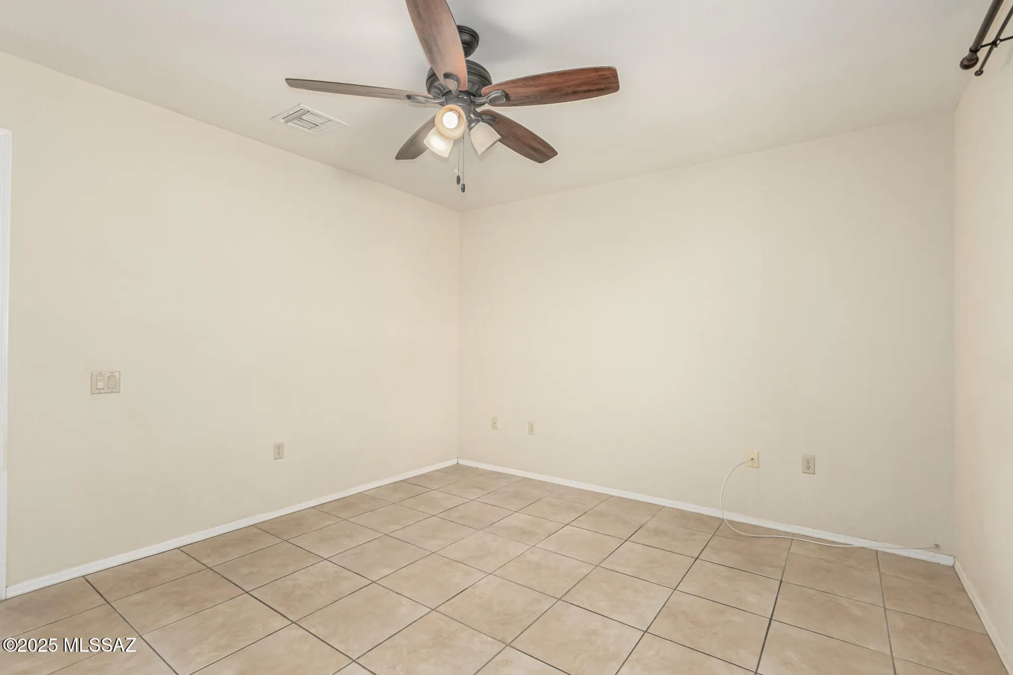 Property Slideshow image 19 of 30 | 4792 s meadow ridge dr, Green Valley, AZ, 85622