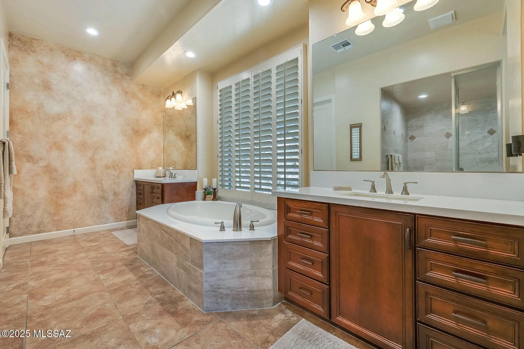 Property Slideshow image 23 of 46 | 66120 e catalina hills dr, Tucson, AZ, 85739