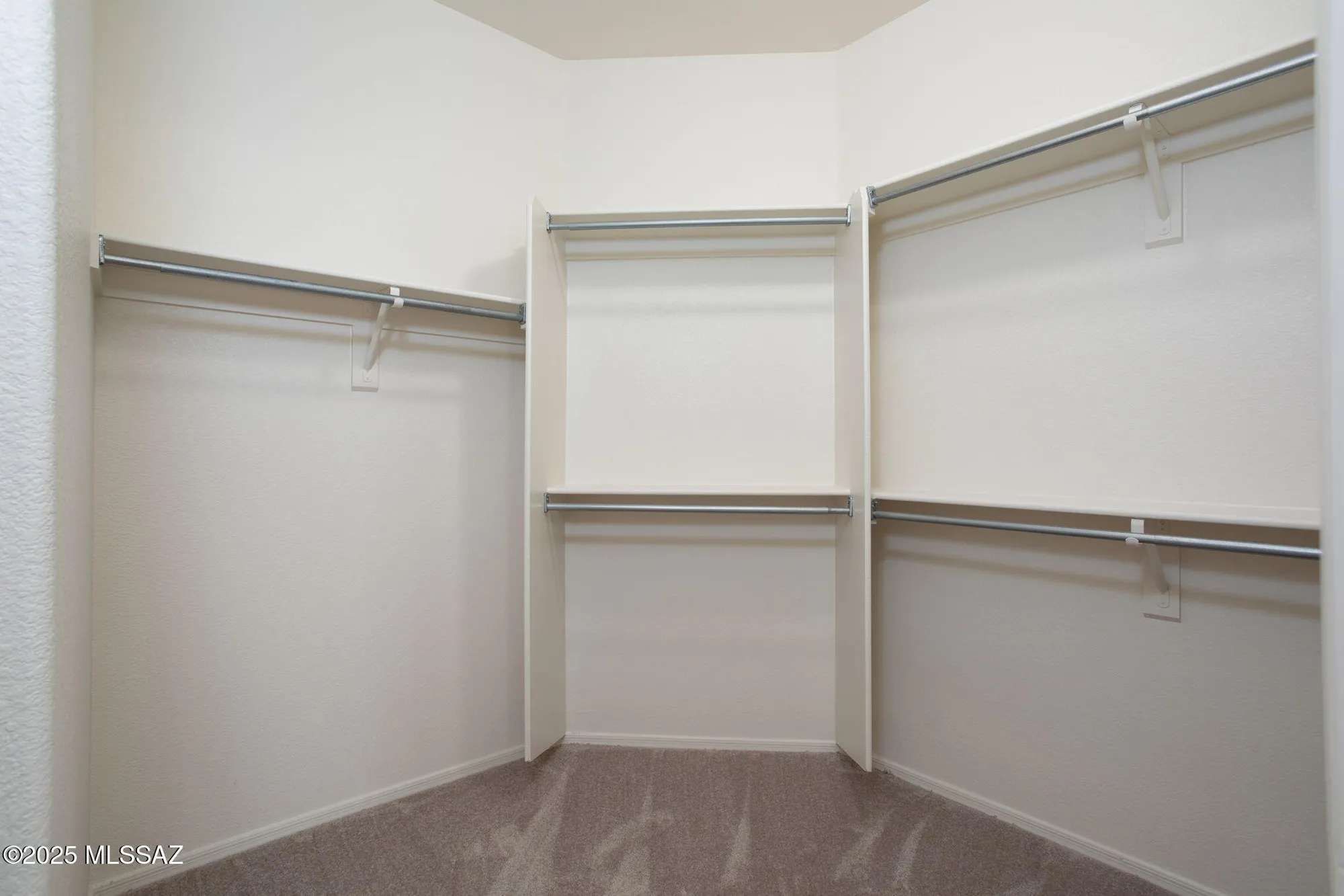 Property Slideshow image 16 of 27 | 63548 e holiday dr, Tucson, AZ, 85739