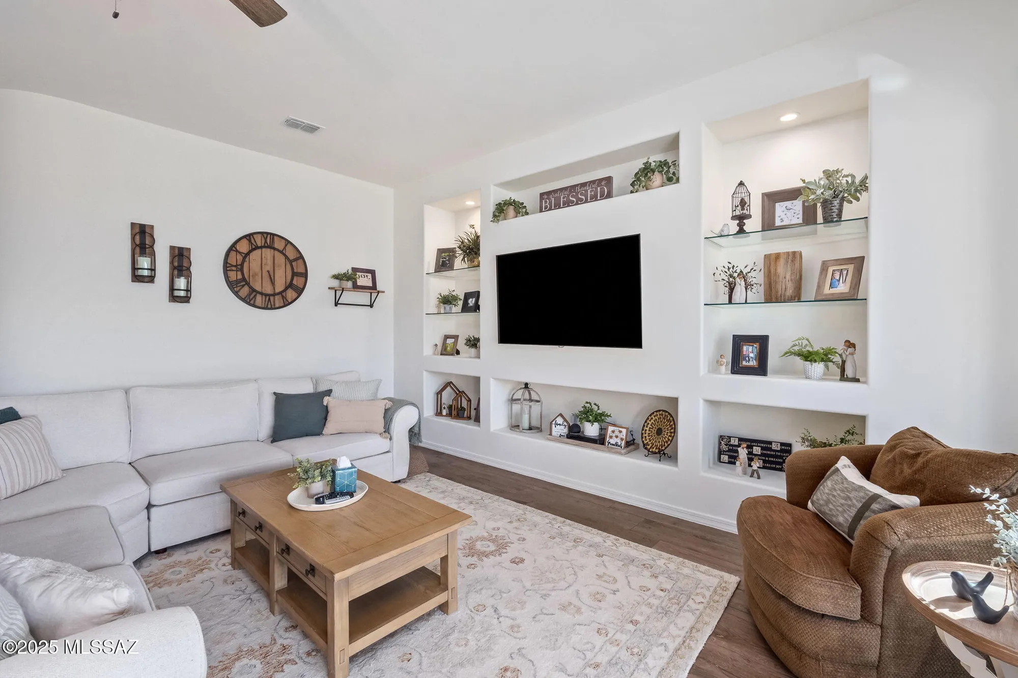 Property Slideshow image 7 of 49 | 7090 w kanab creek trl, Marana, AZ, 85658