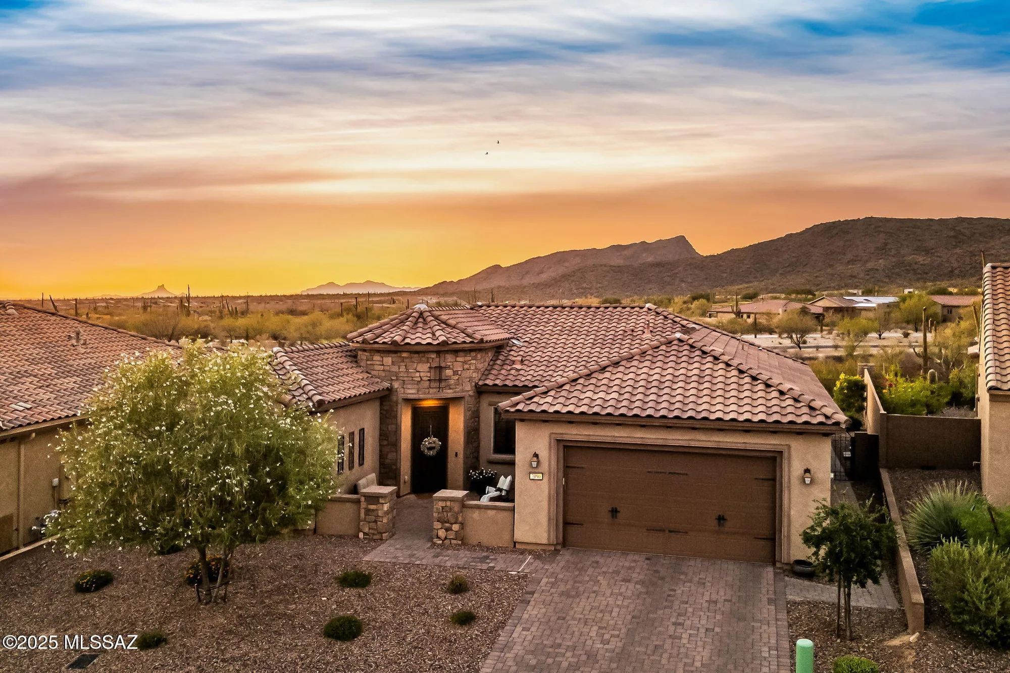 Property Slideshow image 1 of 49 | 7090 w kanab creek trl, Marana, AZ, 85658