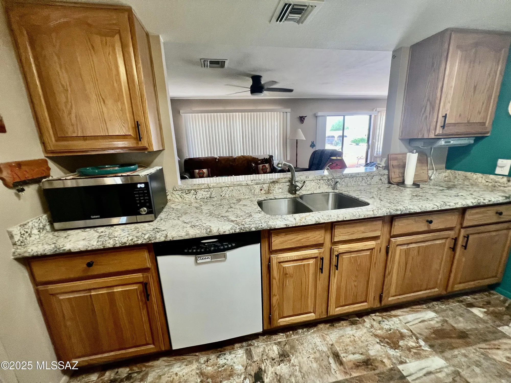 Property Slideshow image 4 of 35 | 2052 s santa carla dr, Green Valley, AZ, 85614