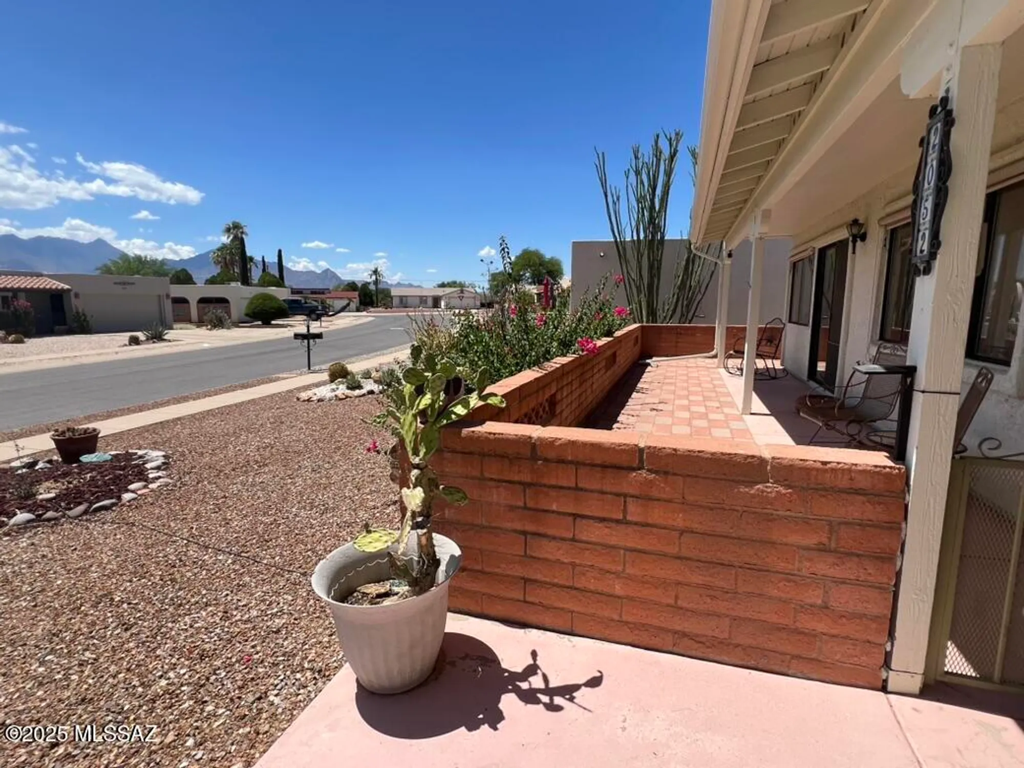 Property Slideshow image 5 of 35 | 2052 s santa carla dr, Green Valley, AZ, 85614