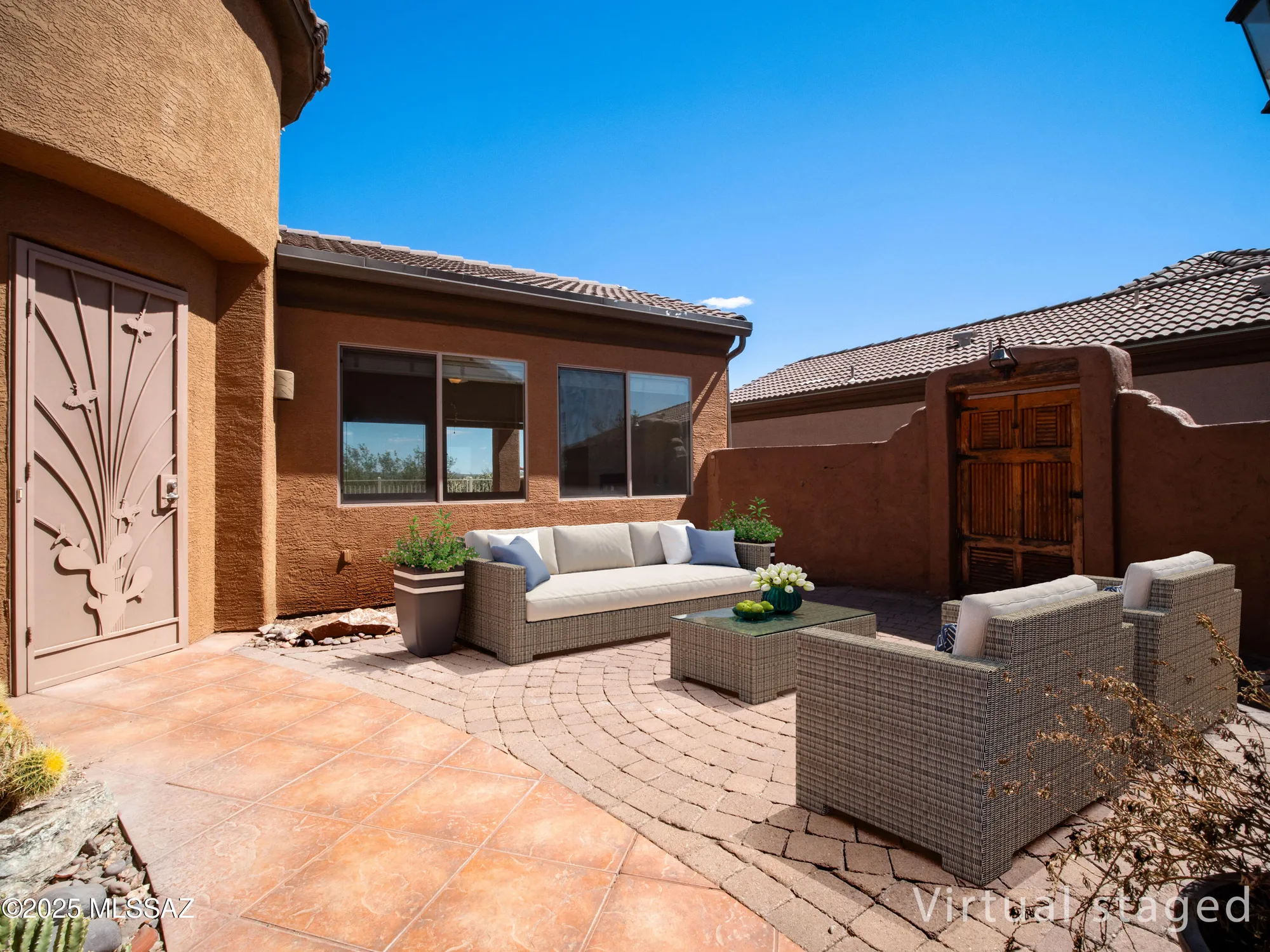 Property Slideshow image 9 of 50 | 1661 w acacia bluffs dr, Green Valley, AZ, 85622