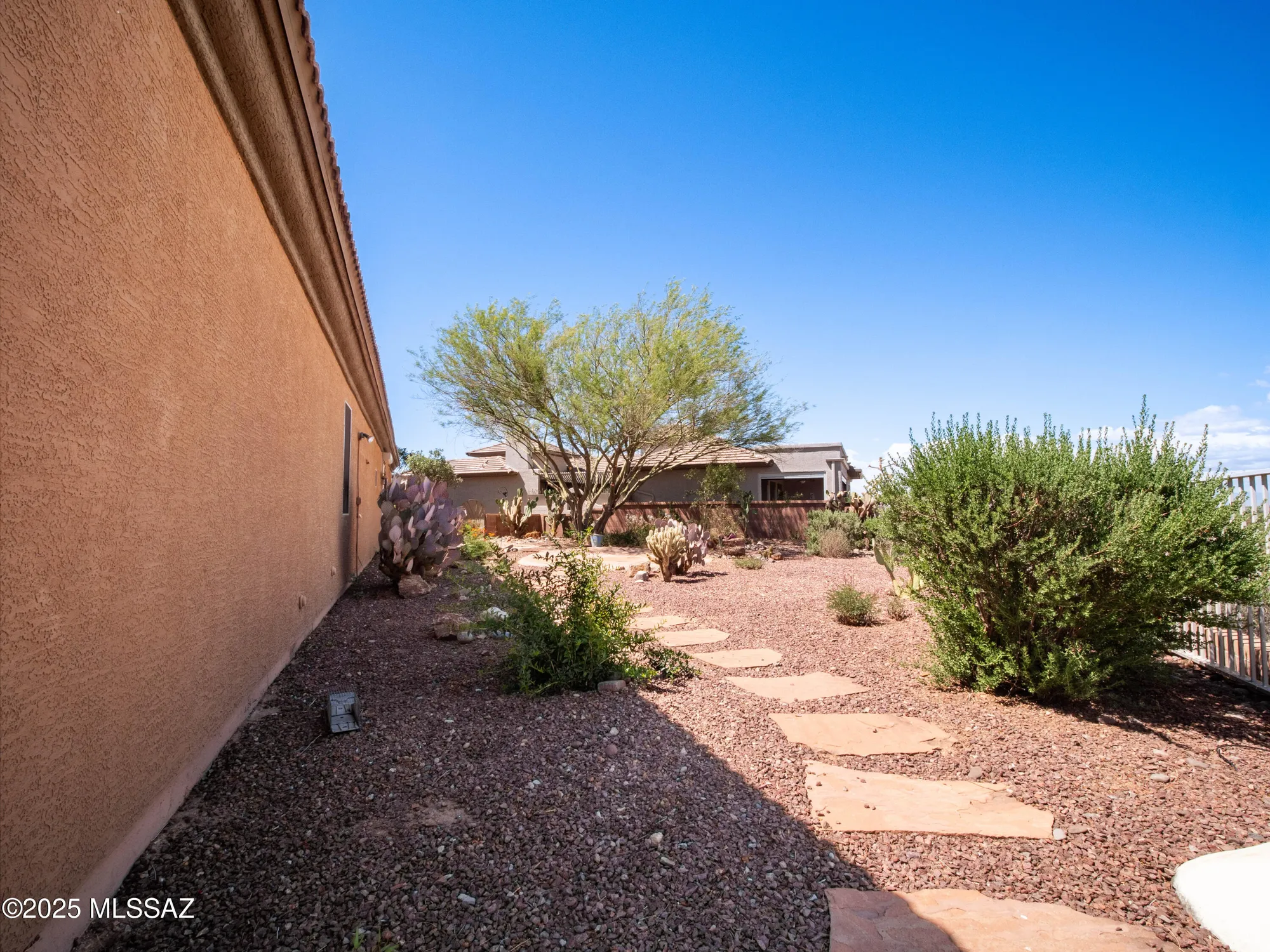 Property Slideshow image 48 of 50 | 1661 w acacia bluffs dr, Green Valley, AZ, 85622