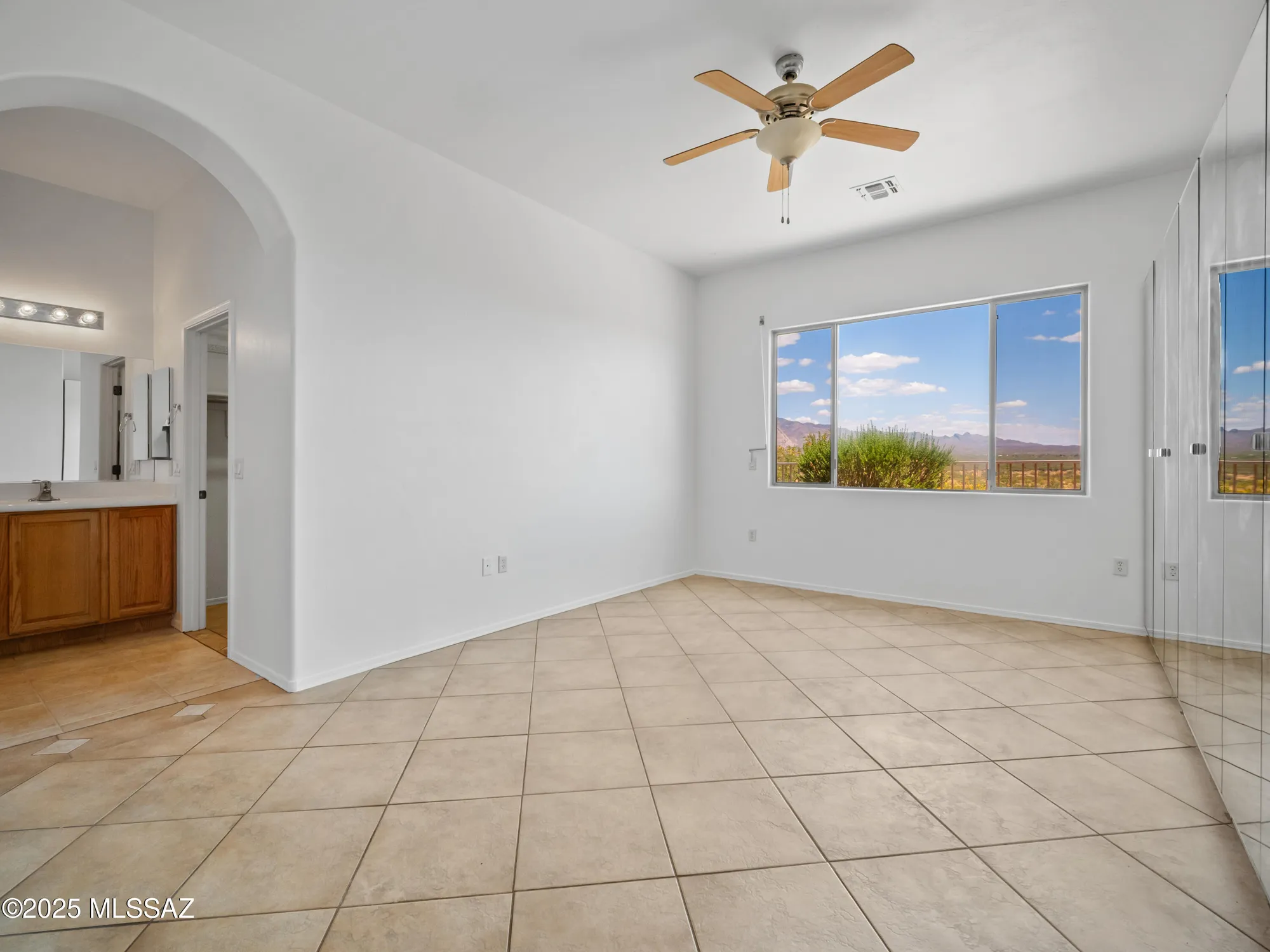 Property Slideshow image 28 of 50 | 1661 w acacia bluffs dr, Green Valley, AZ, 85622