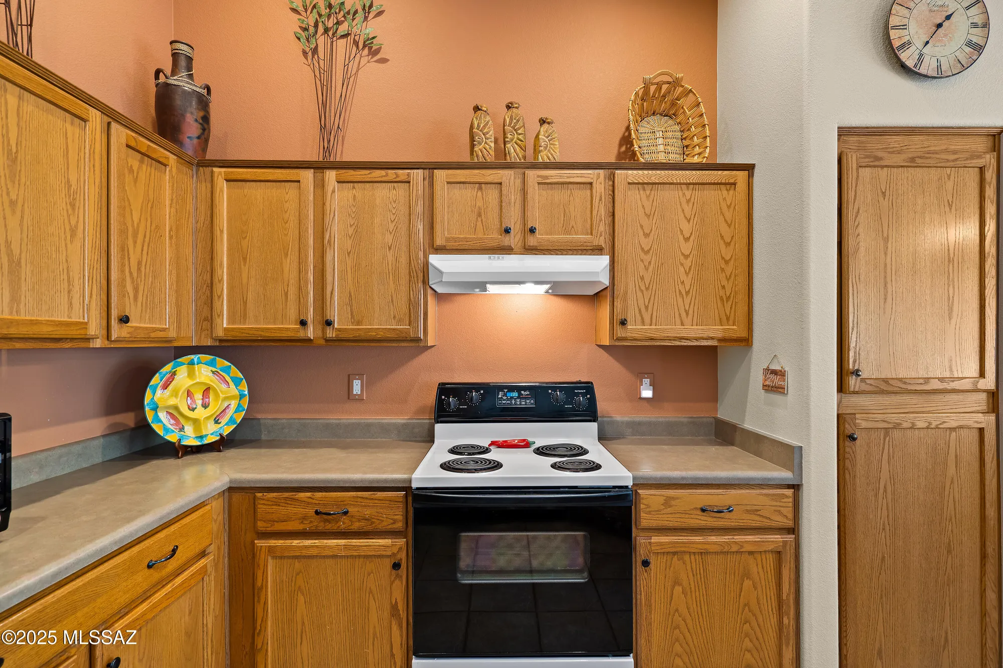 Property Slideshow image 11 of 36 | 38774 s desert bluff dr, Saddlebrooke, AZ, 85739