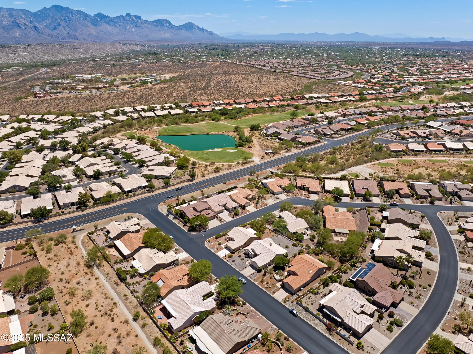Property Slideshow image 32 of 36 | 38774 s desert bluff dr, Saddlebrooke, AZ, 85739