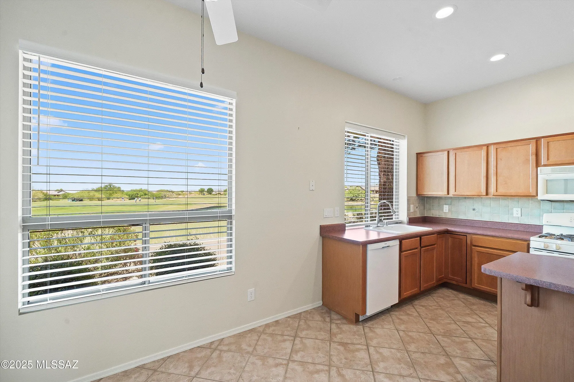 Property Slideshow image 10 of 34 | 38912 s serenity ln, Tucson, AZ, 85739