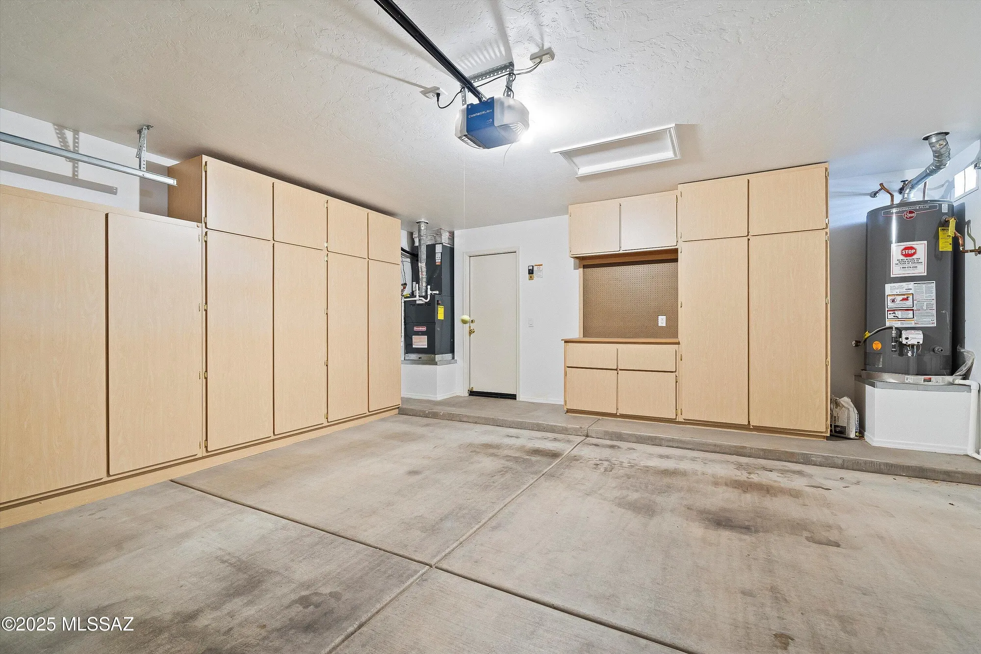 Property Slideshow image 26 of 34 | 38912 s serenity ln, Tucson, AZ, 85739