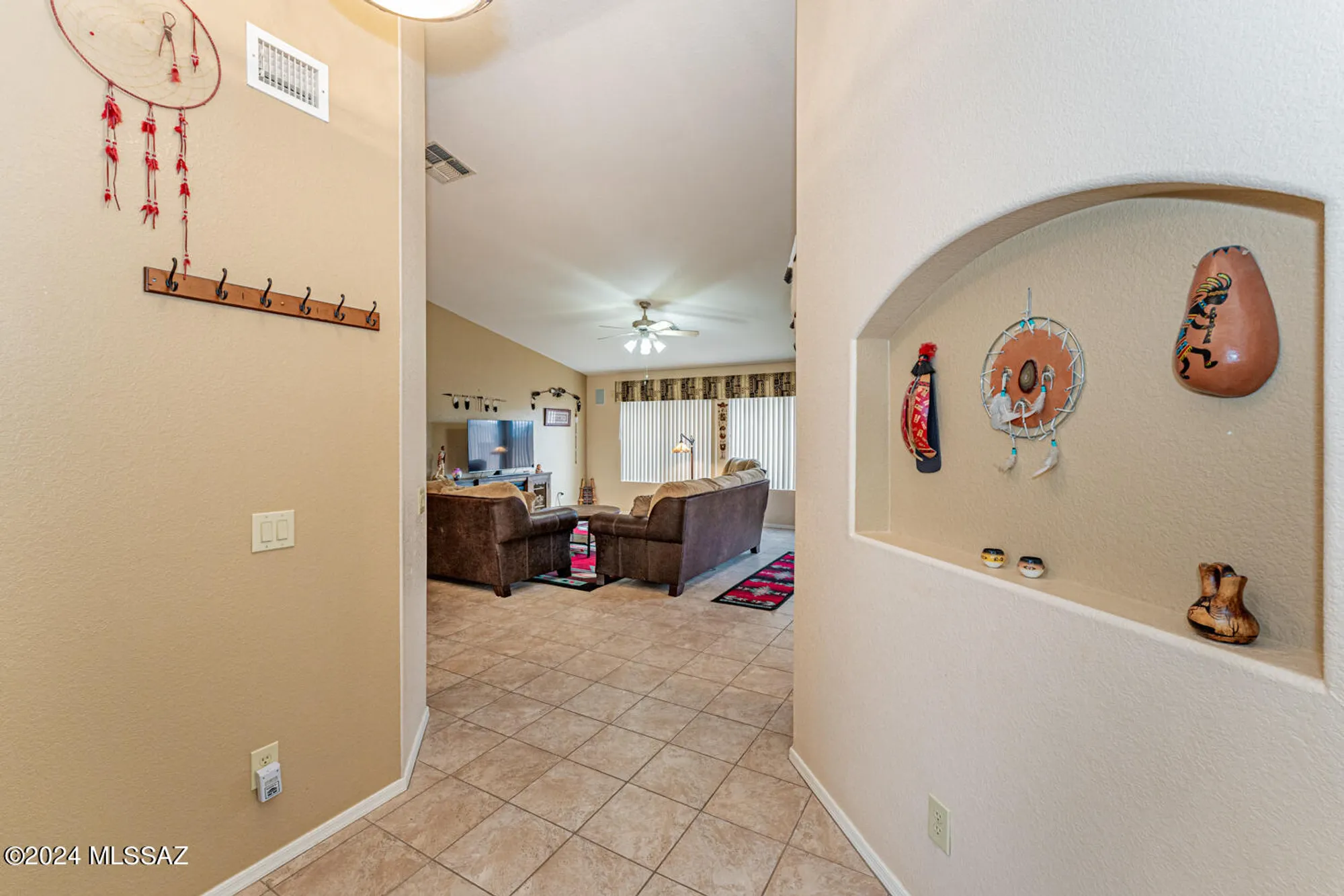 Property Slideshow image 5 of 35 | 1440 n goldeneye way, Green Valley, AZ, 85614