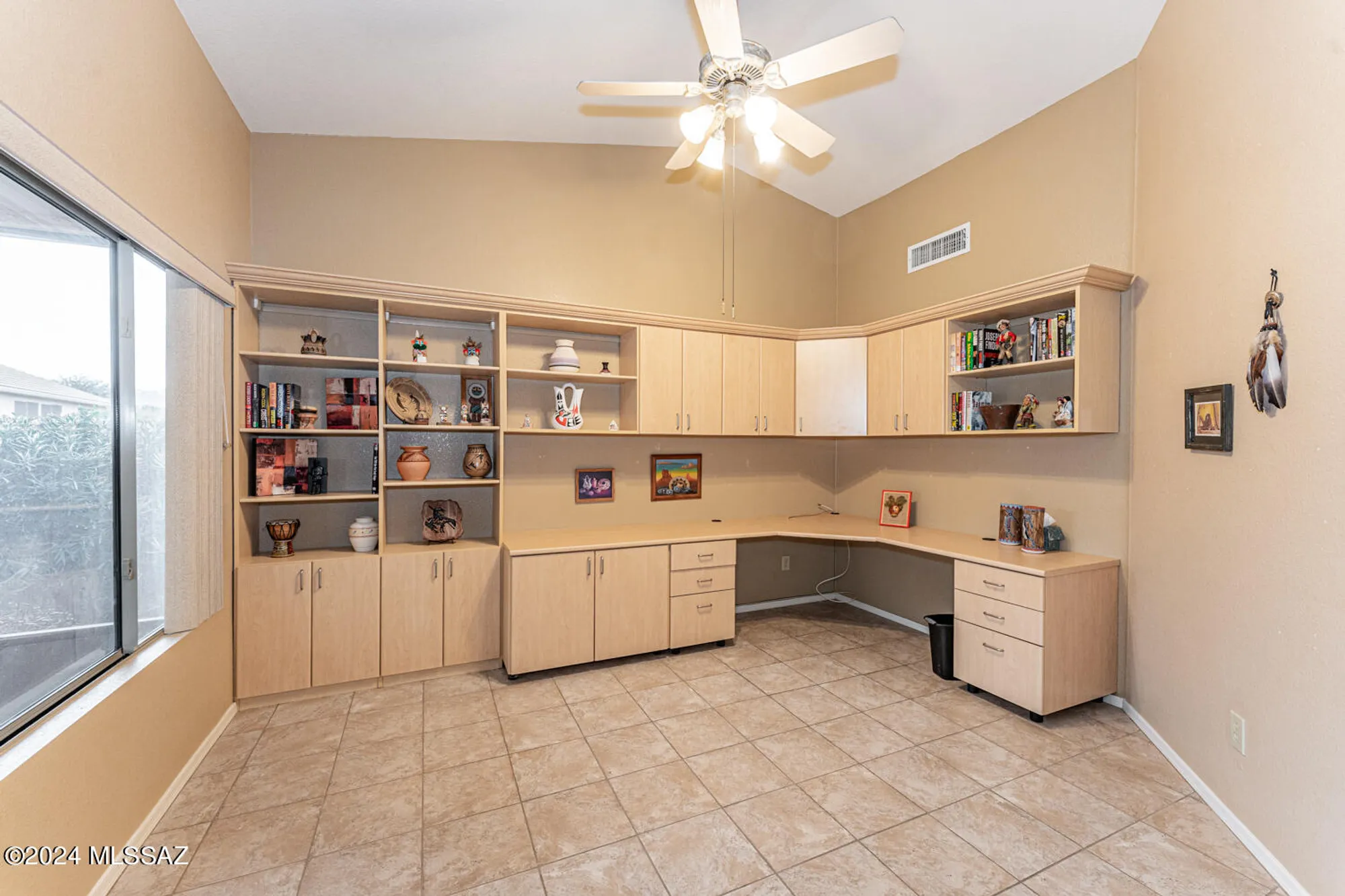 Property Slideshow image 14 of 35 | 1440 n goldeneye way, Green Valley, AZ, 85614