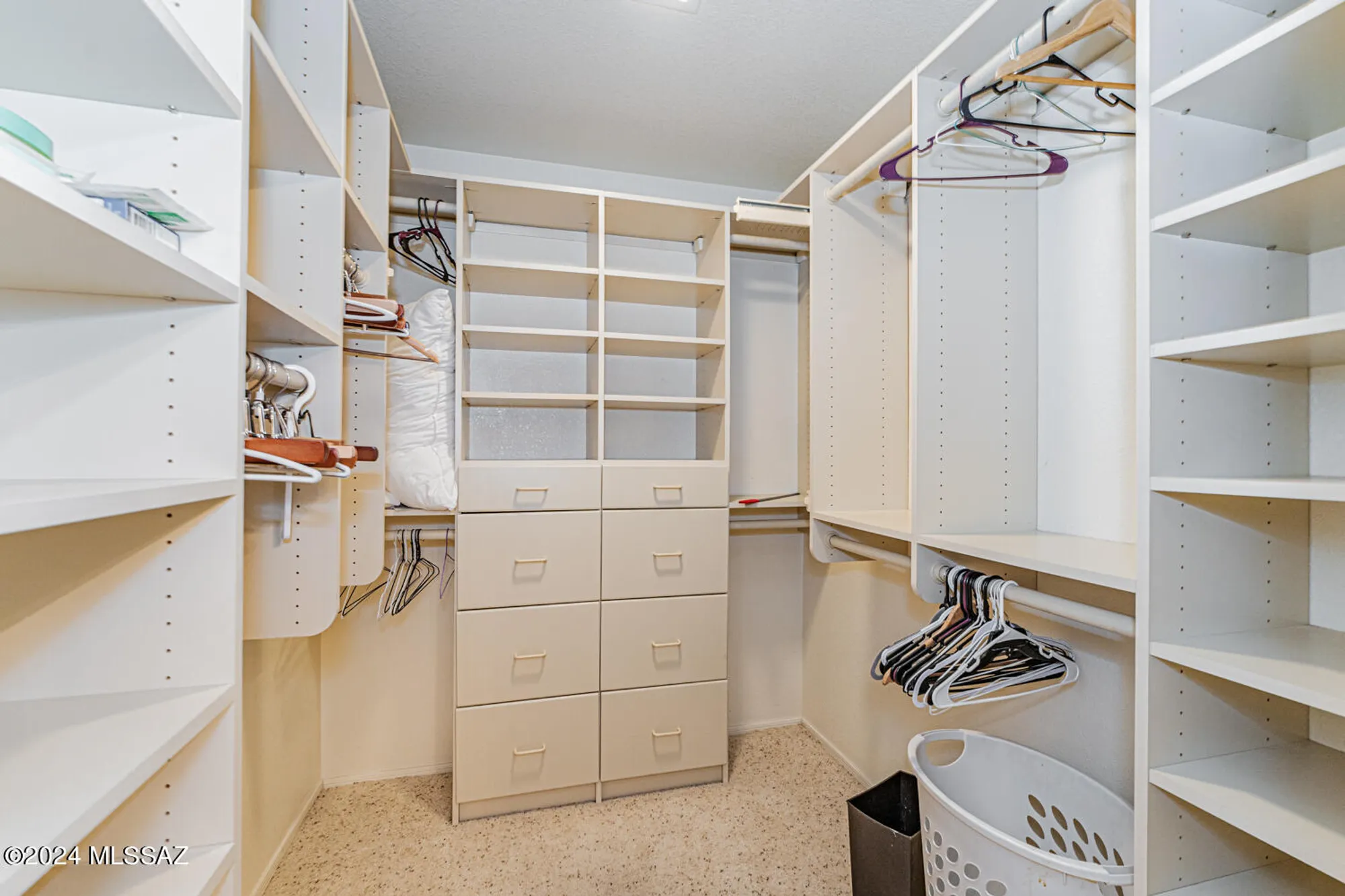 Property Slideshow image 24 of 35 | 1440 n goldeneye way, Green Valley, AZ, 85614