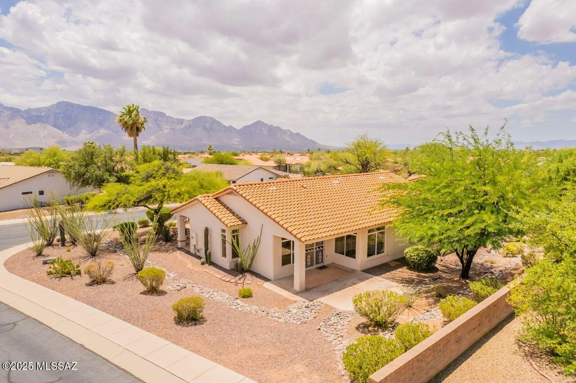 Property Slideshow image 40 of 47 | 14571 n sky trl, Oro Valley, AZ, 85755