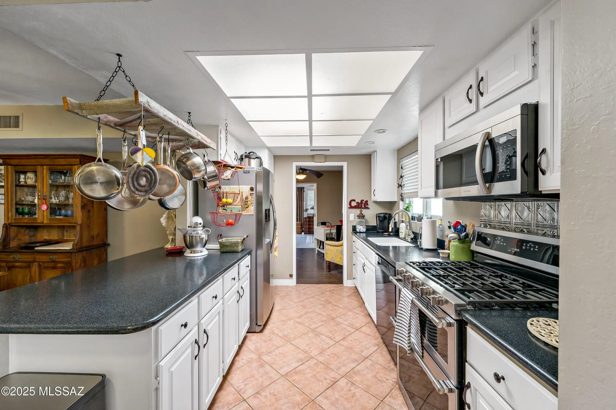 Property Slideshow image 3 of 51 | 1939 s san vincent dr, Green Valley, AZ, 85614