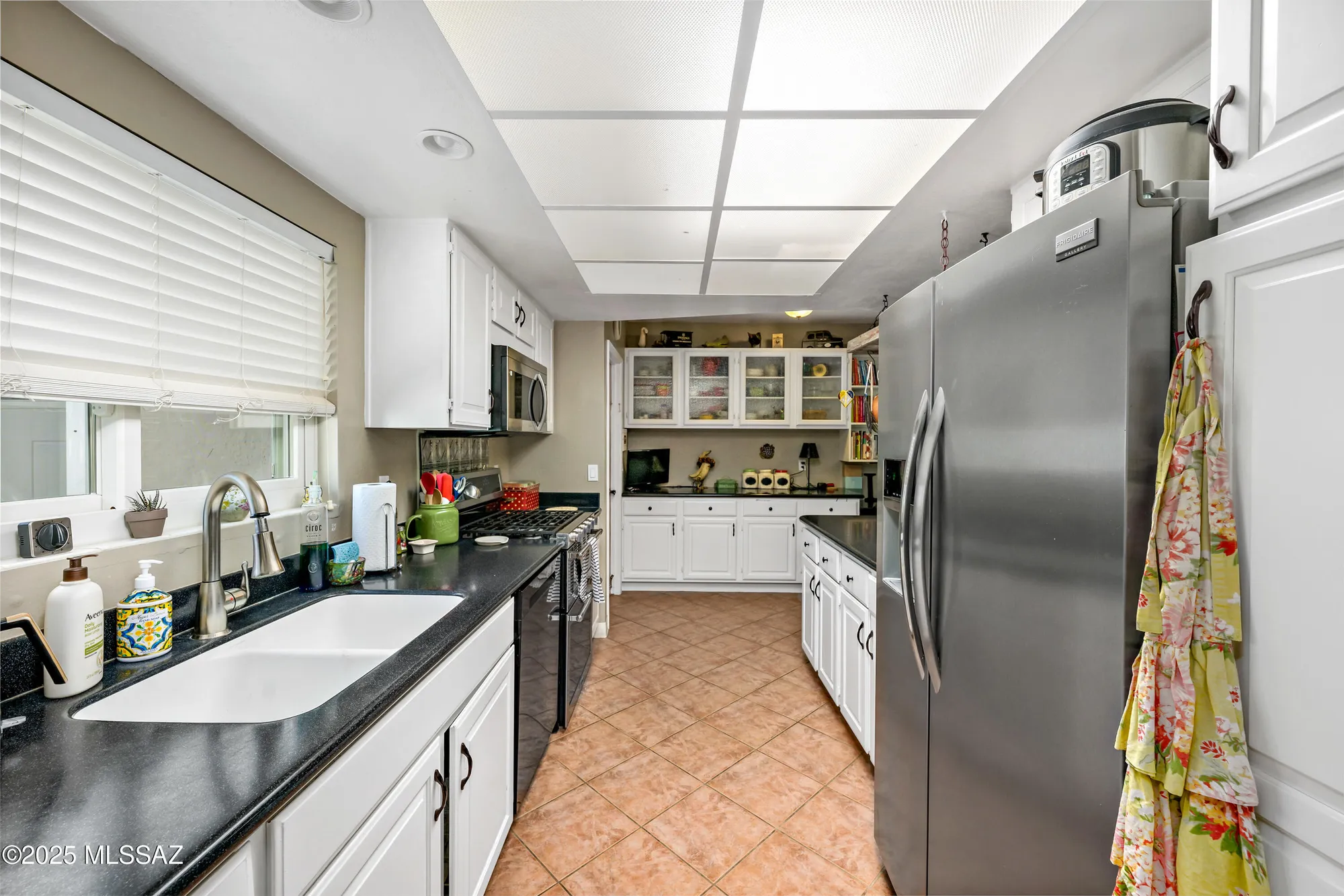 Property Slideshow image 4 of 51 | 1939 s san vincent dr, Green Valley, AZ, 85614