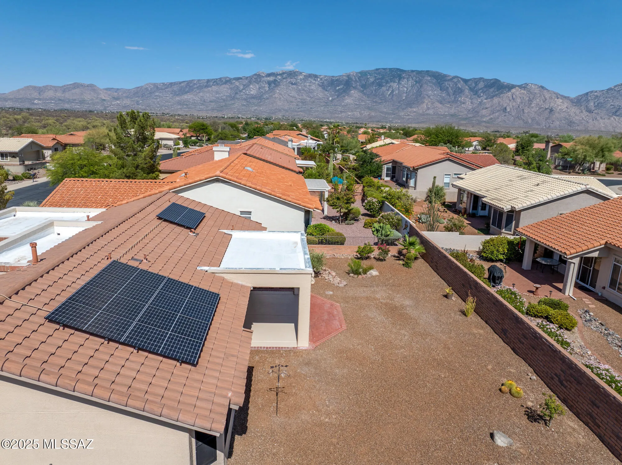 Property Slideshow image 5 of 51 | 858 e crown ridge dr, Oro Valley, AZ, 85755