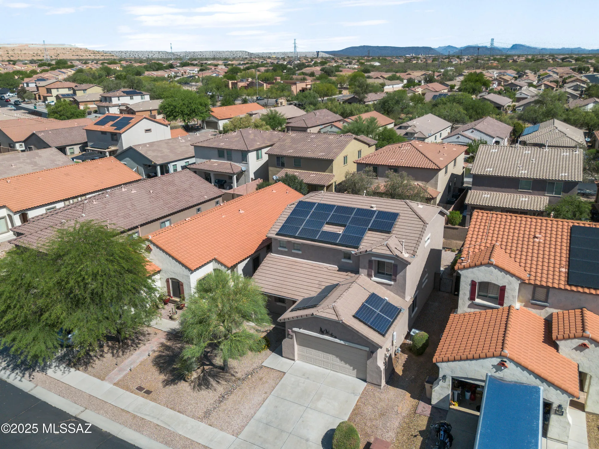 Property Slideshow image 4 of 34 | 444 w calle sombra linda, Sahuarita, AZ, 85629