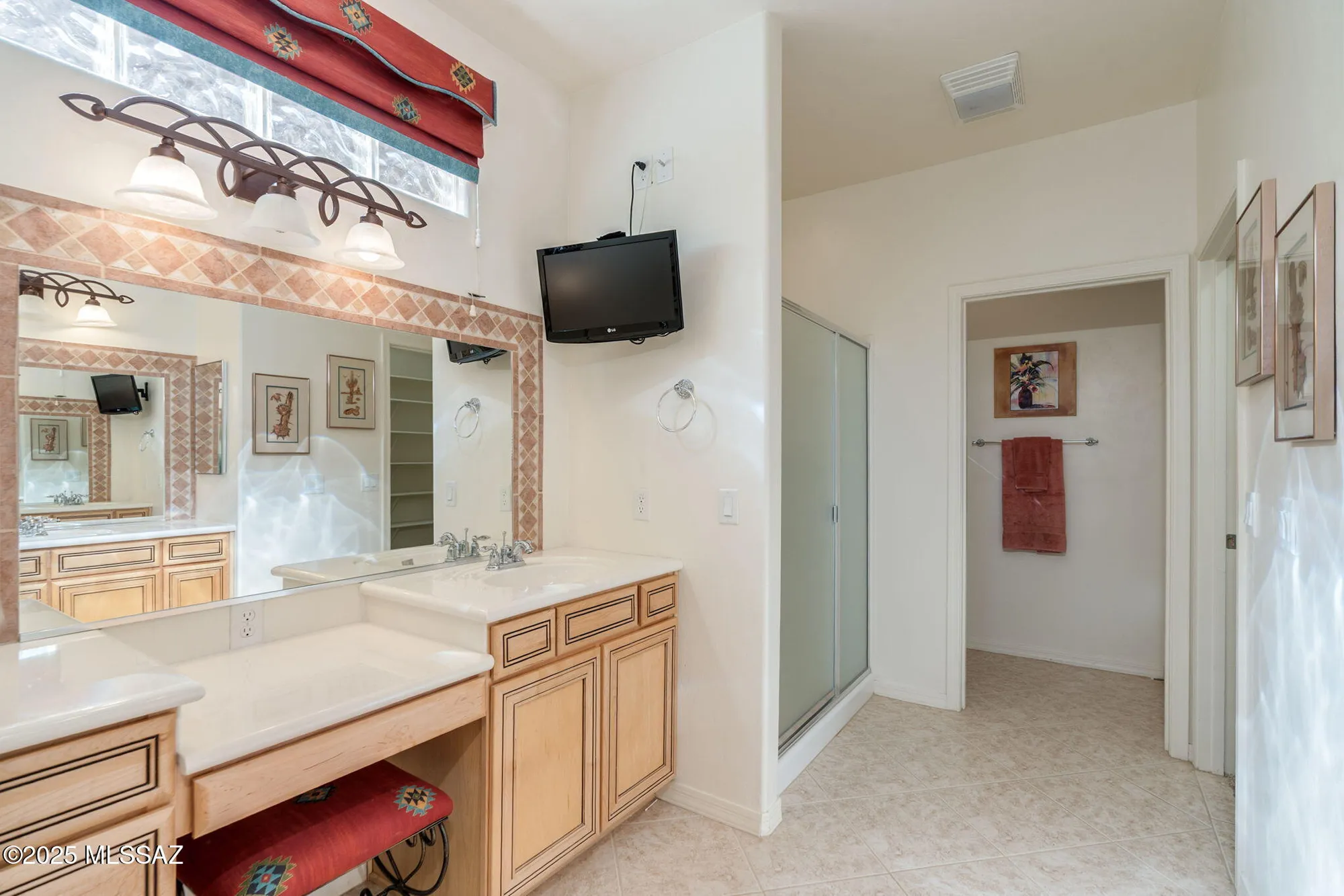 Property Slideshow image 32 of 47 | 615 w moorwood st, Green Valley, AZ, 85614