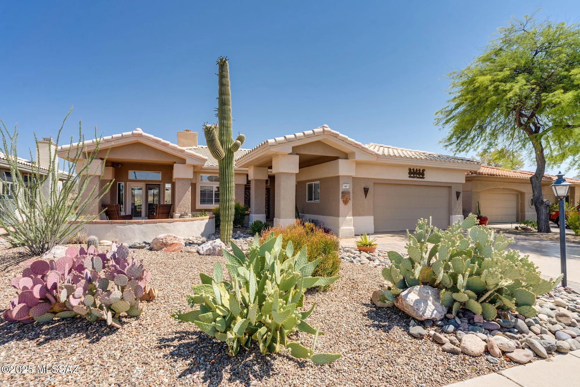 Property Slideshow image 46 of 50 | 1987 e singing bow way, Oro Valley, AZ, 85755