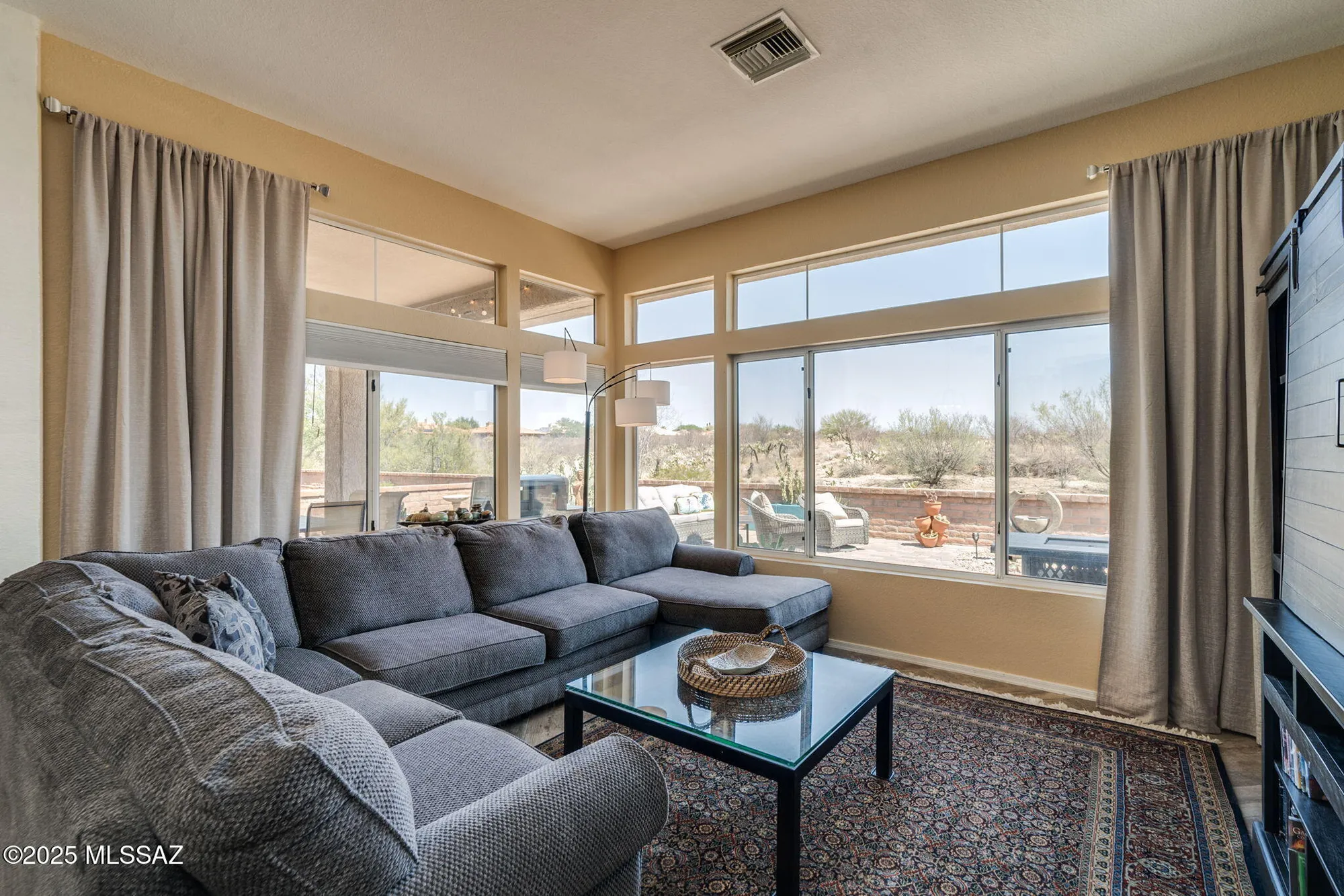 Property Slideshow image 21 of 50 | 1987 e singing bow way, Oro Valley, AZ, 85755