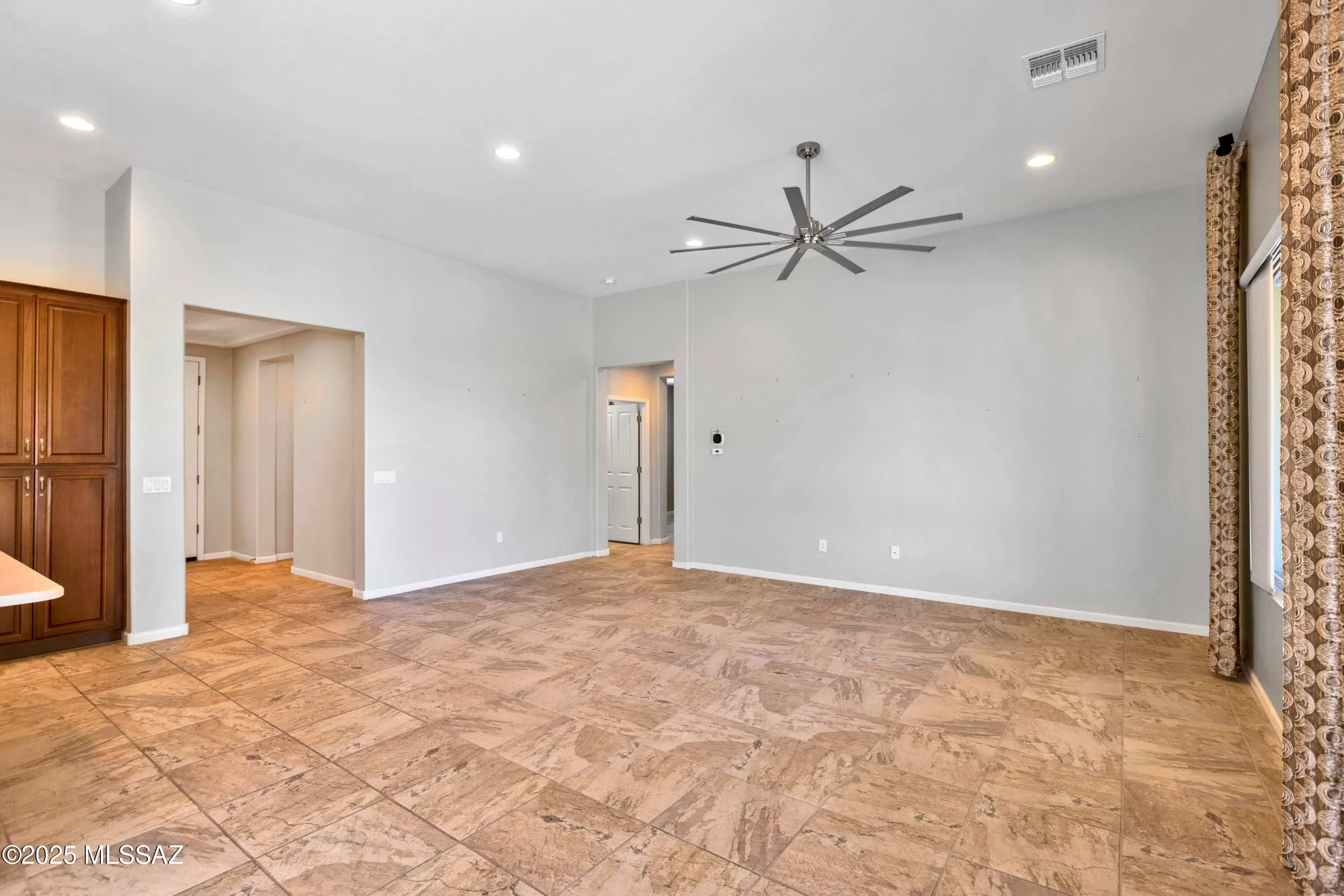 Property Slideshow image 9 of 36 | 31226 one horse ln, Oracle, AZ, 85623