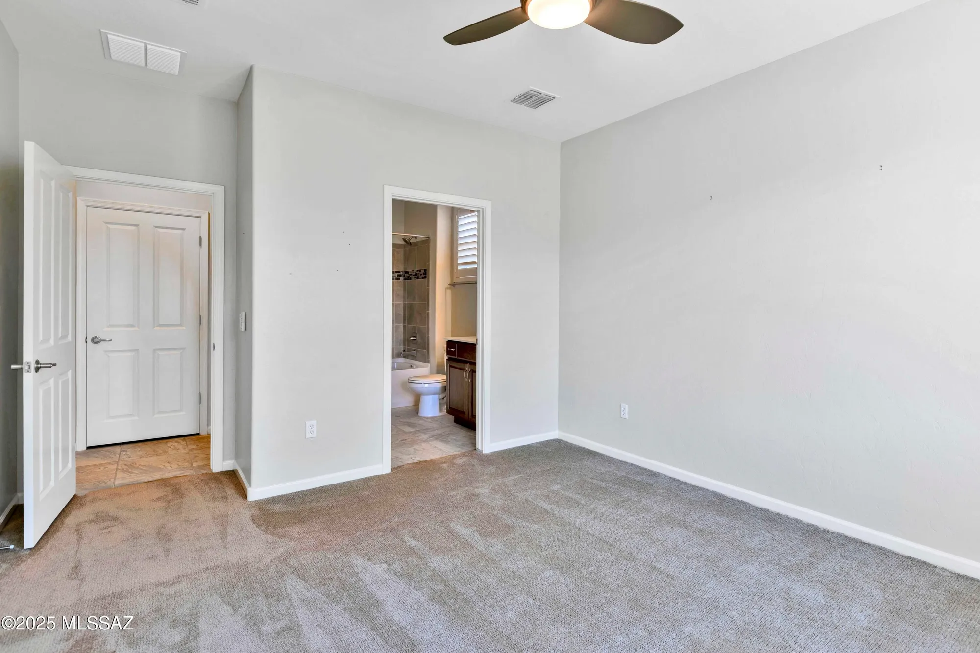 Property Slideshow image 16 of 36 | 31226 one horse ln, Oracle, AZ, 85623