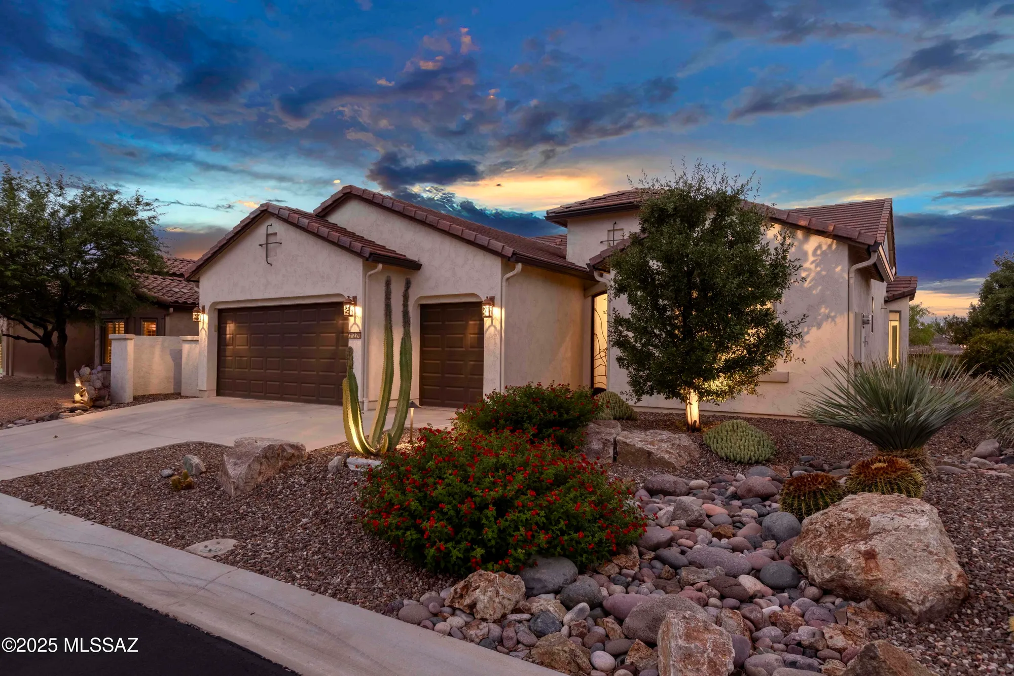 Property Slideshow image 1 of 36 | 31226 one horse ln, Oracle, AZ, 85623