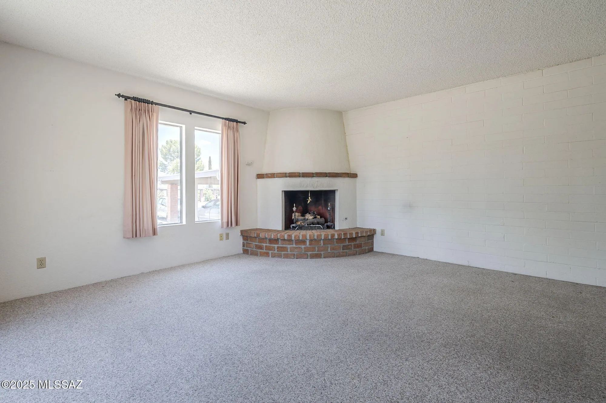 Property Slideshow image 8 of 38 | 261 w placita de los anillos, Green Valley, AZ, 85614