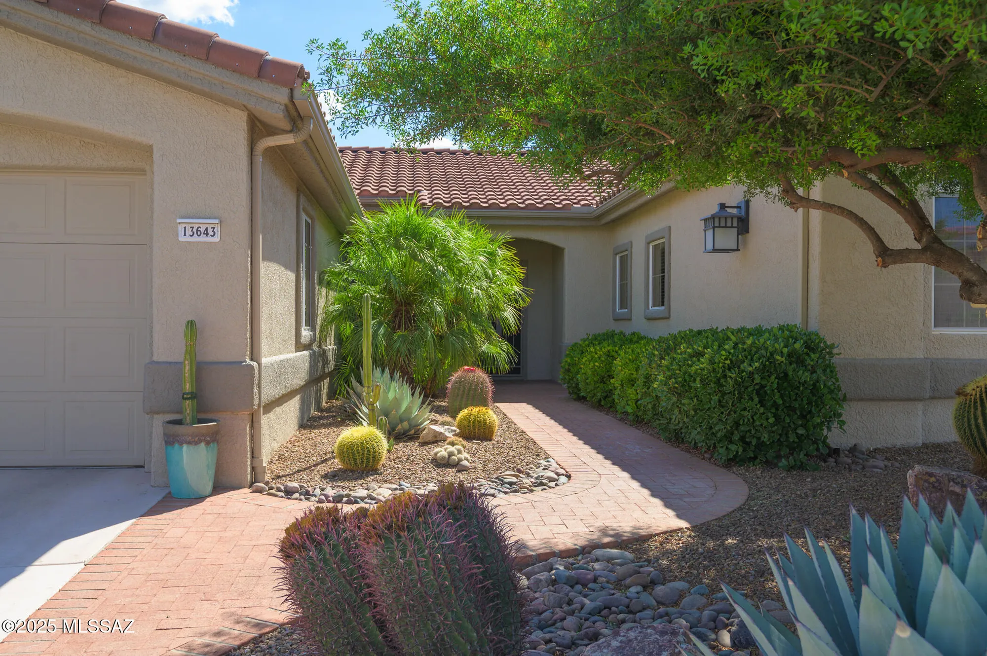 Property Slideshow image 6 of 50 | 13643 n pima spring way, Oro Valley, AZ, 85755