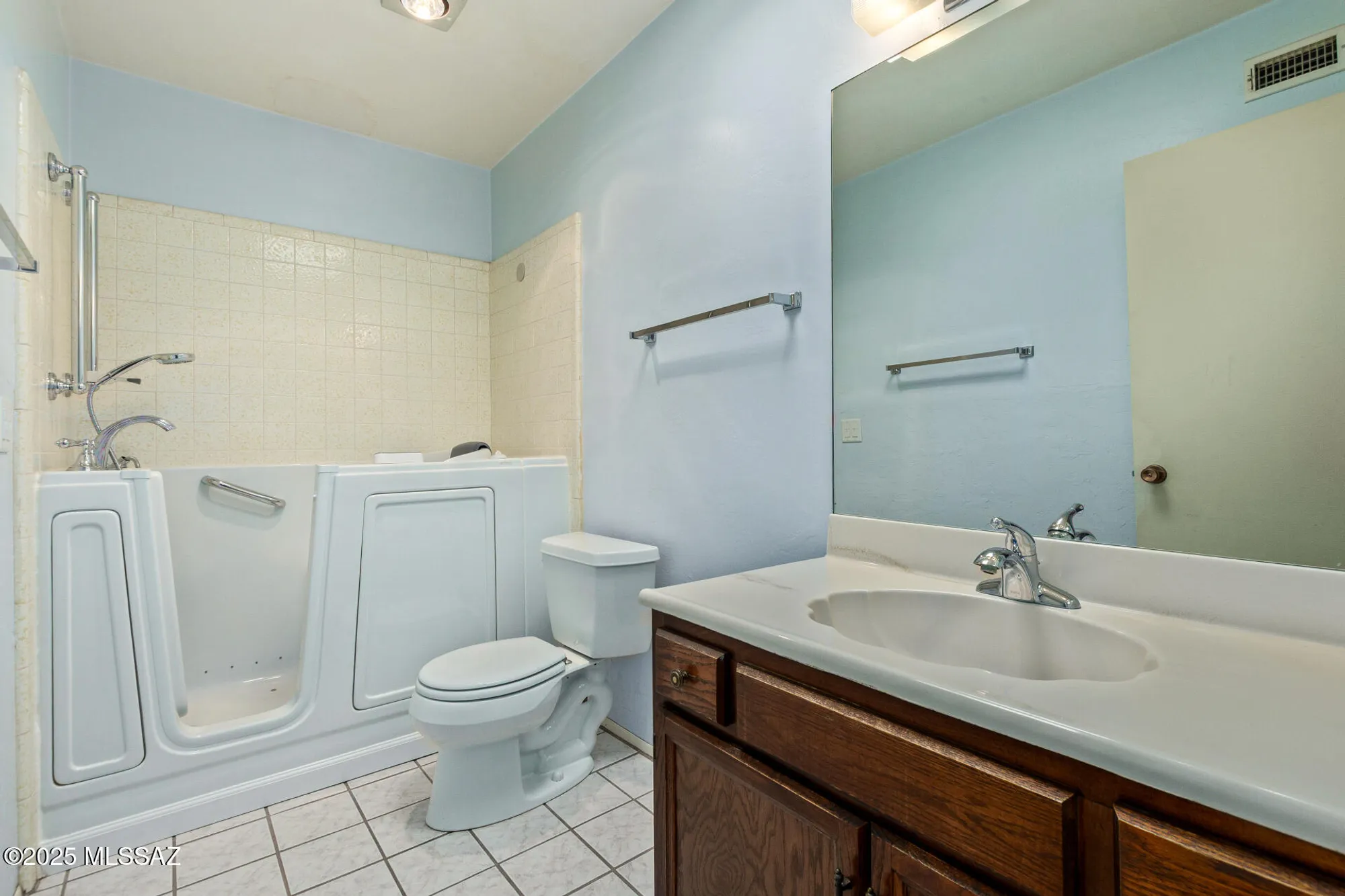 Property Slideshow image 22 of 32 | 921 s abrego dr, Green Valley, AZ, 85614