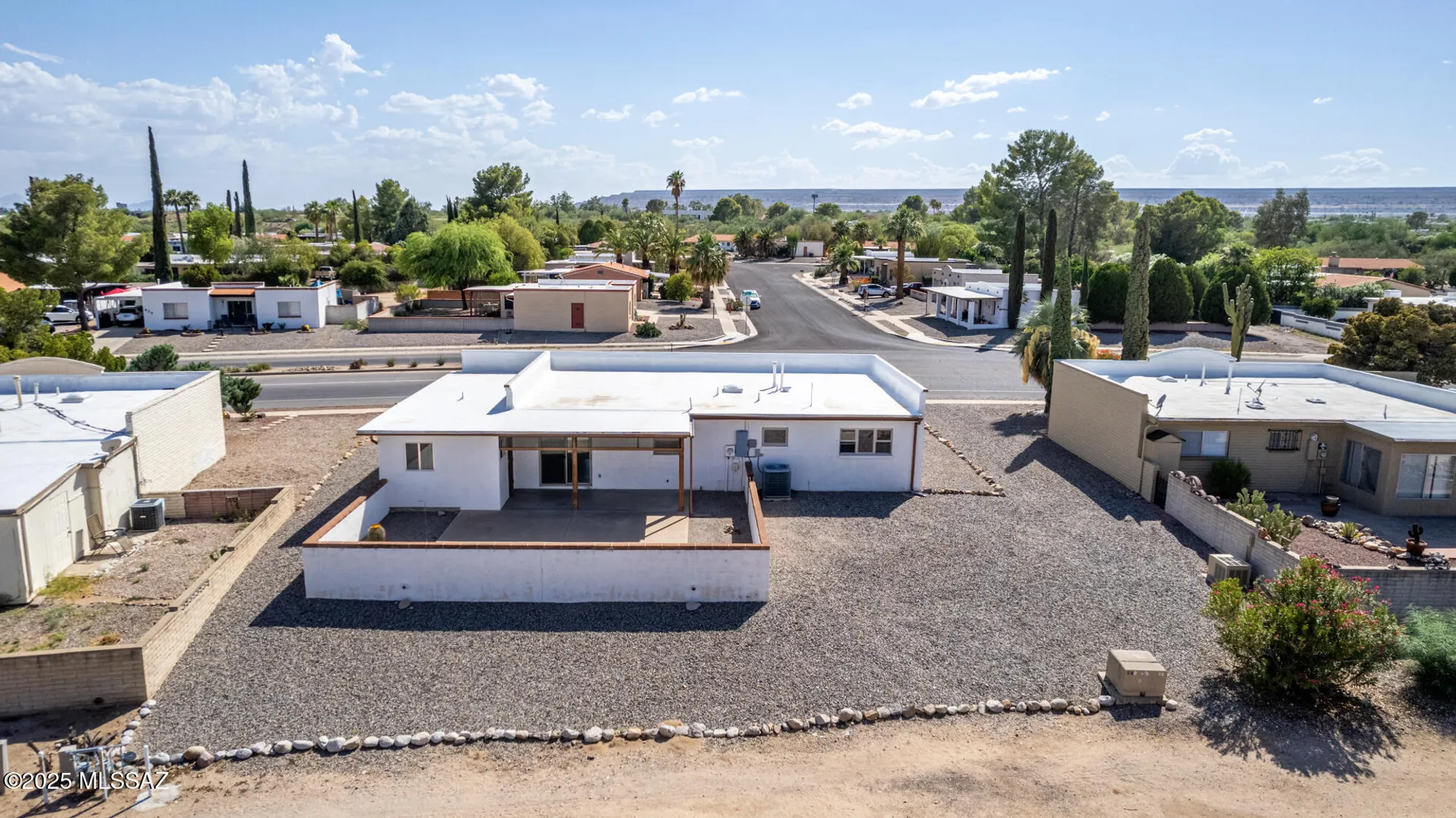 Property Slideshow image 29 of 32 | 921 s abrego dr, Green Valley, AZ, 85614