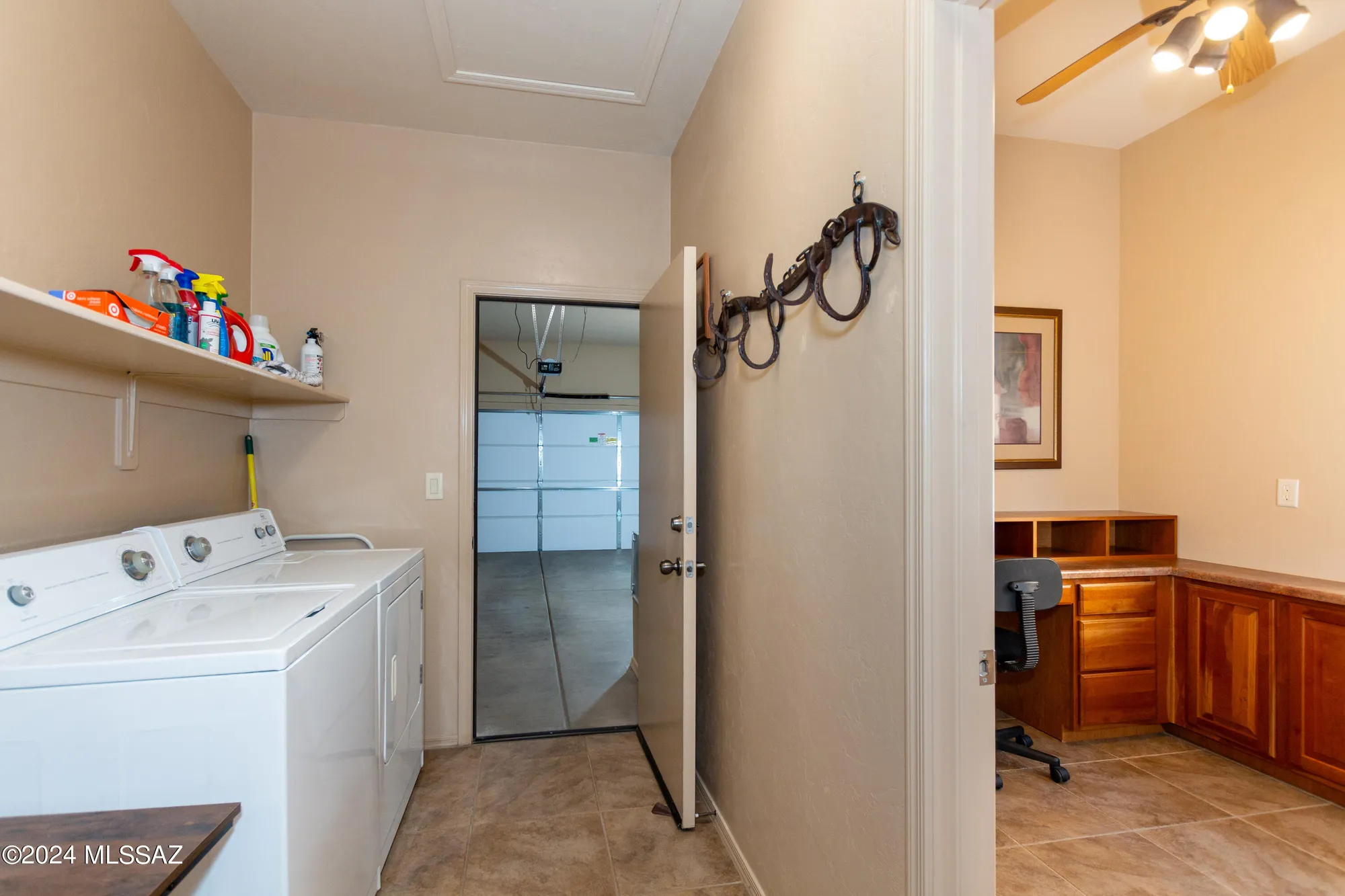 Property Slideshow image 34 of 50 | 852 w mountain stone dr, Green Valley, AZ, 85614