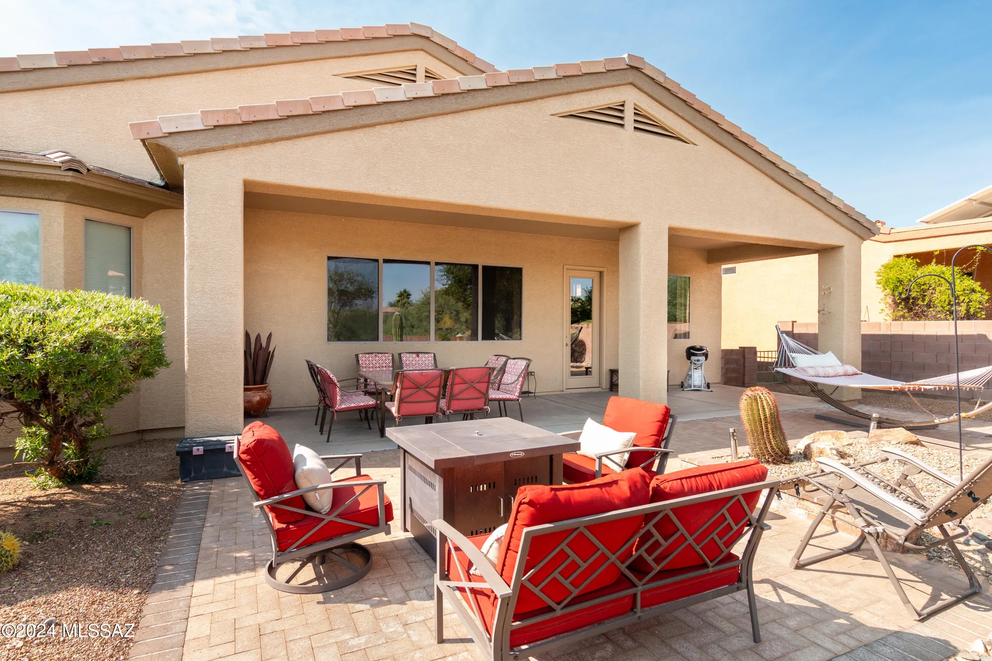 Property Slideshow image 42 of 50 | 852 w mountain stone dr, Green Valley, AZ, 85614