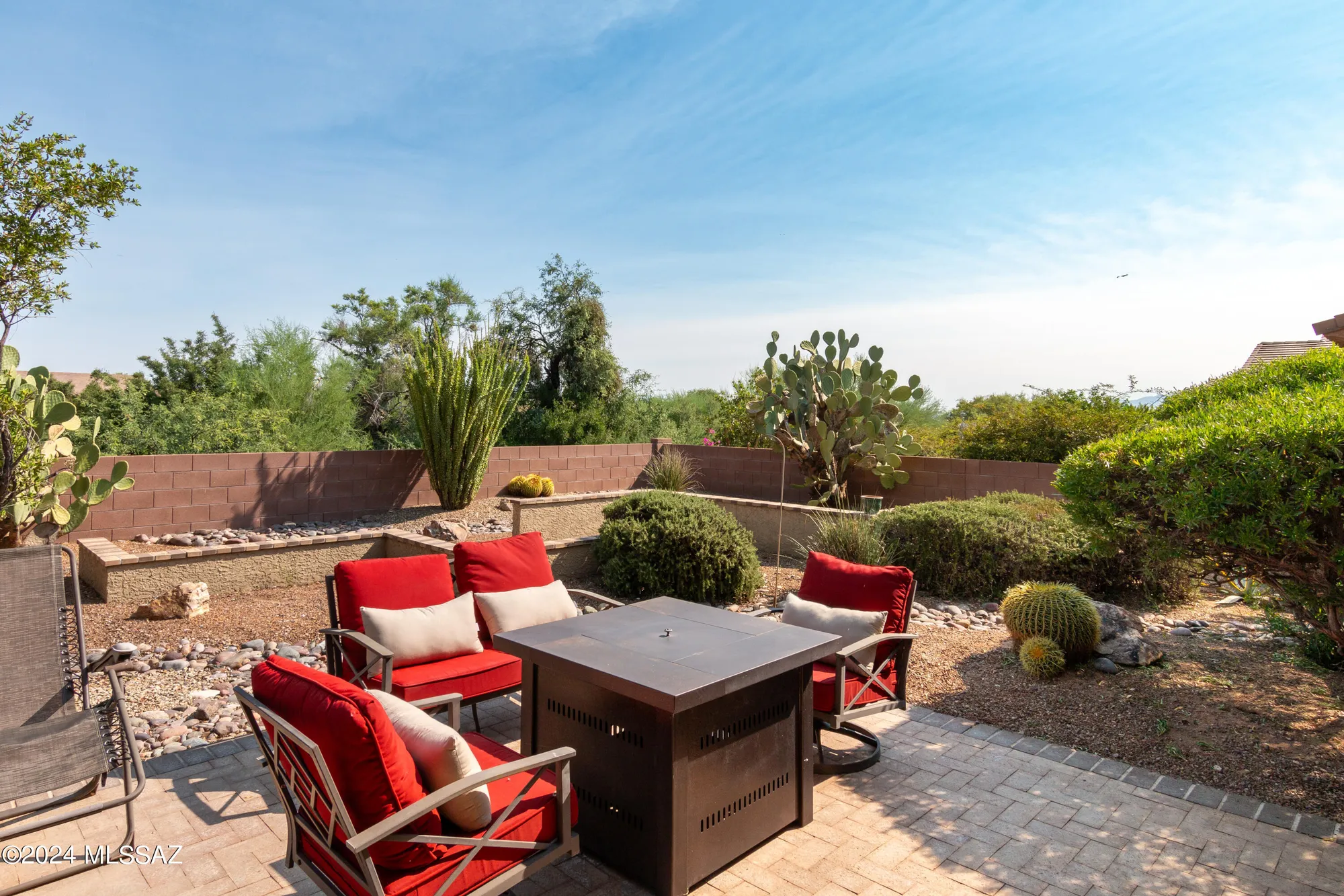 Property Slideshow image 45 of 50 | 852 w mountain stone dr, Green Valley, AZ, 85614