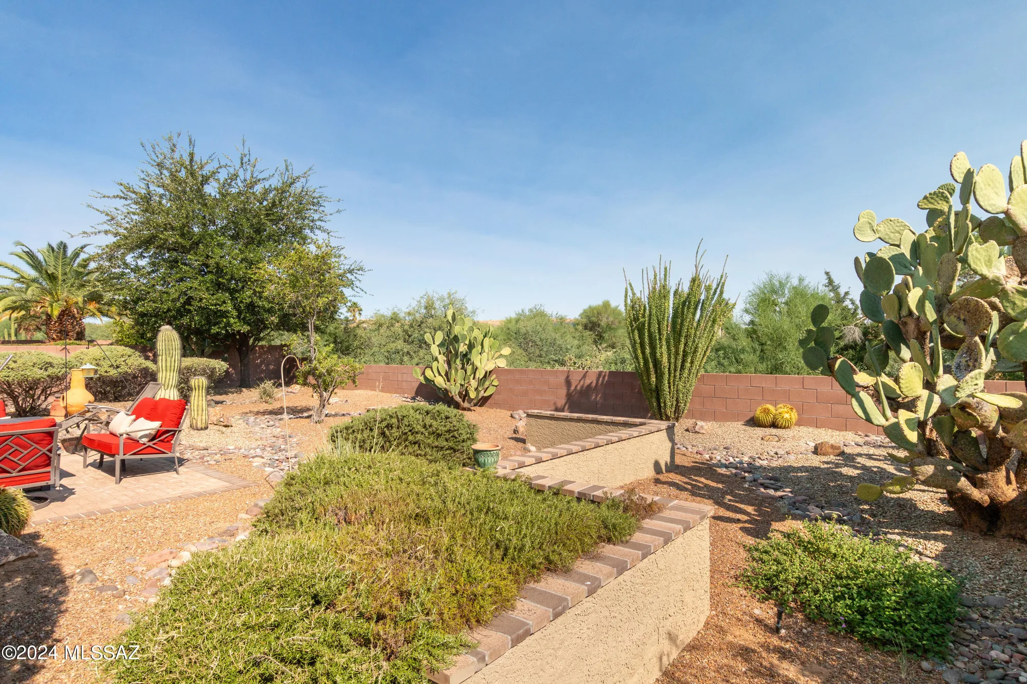 Property Slideshow image 47 of 50 | 852 w mountain stone dr, Green Valley, AZ, 85614