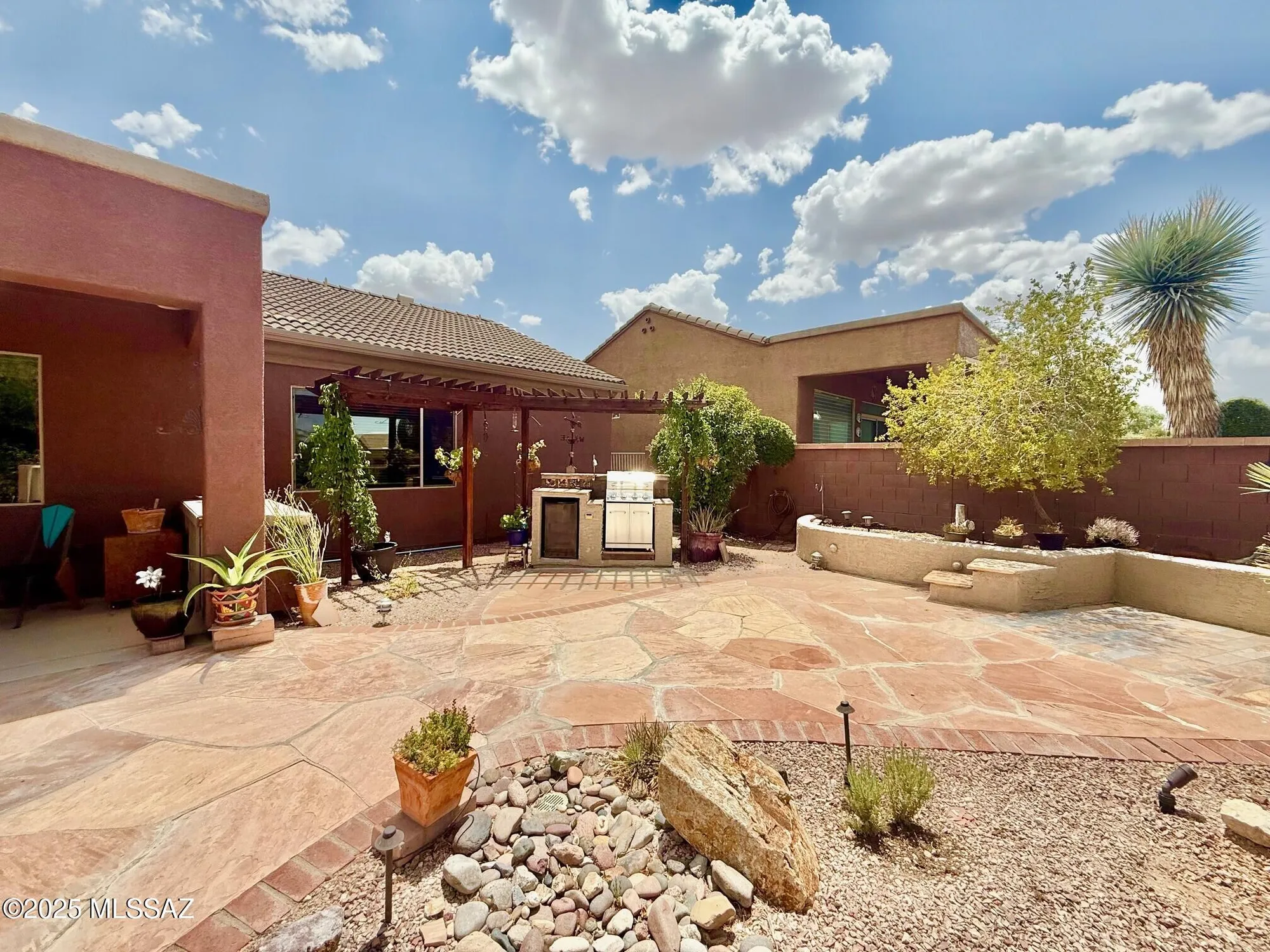 Property Slideshow image 39 of 48 | 2048 w cactus run dr, Green Valley, AZ, 85622