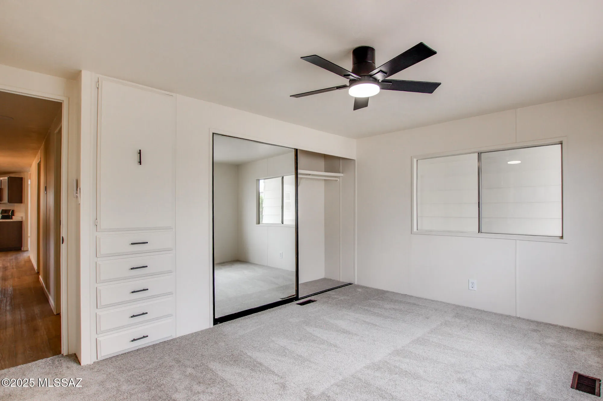 Property Slideshow image 17 of 37 | 270 w pinon dr, Green Valley, AZ, 85614