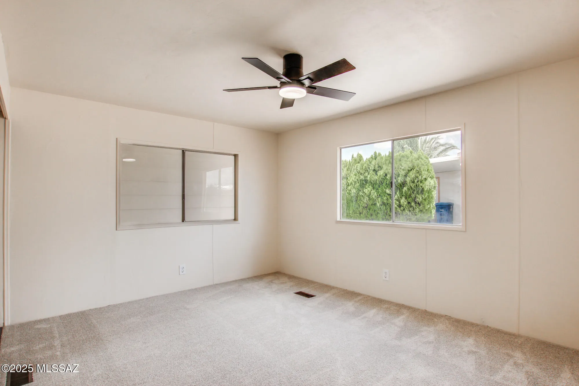 Property Slideshow image 19 of 37 | 270 w pinon dr, Green Valley, AZ, 85614